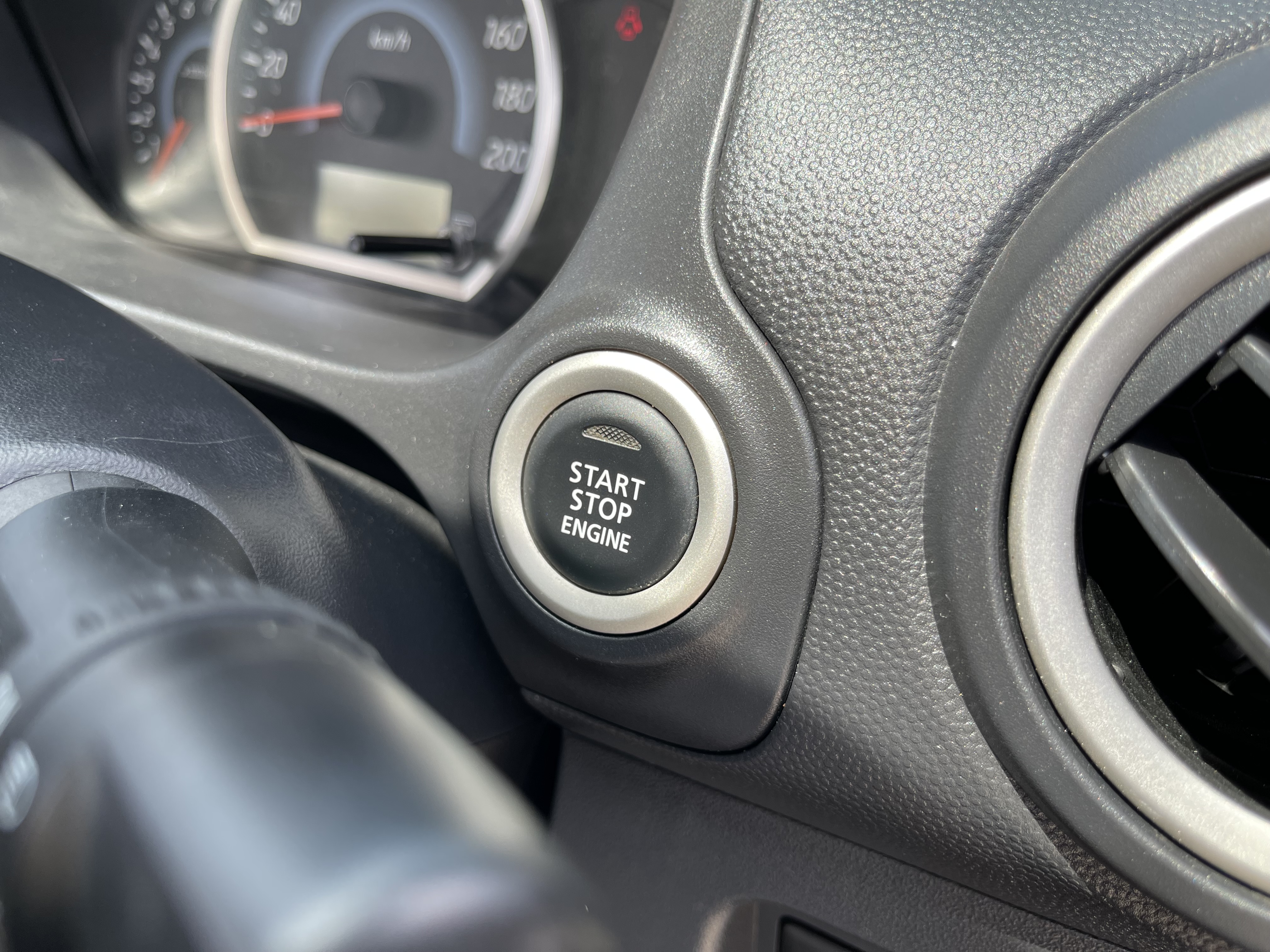 Mitsubishi Attrage 1.2 GLS Limited At 2014 ขาว