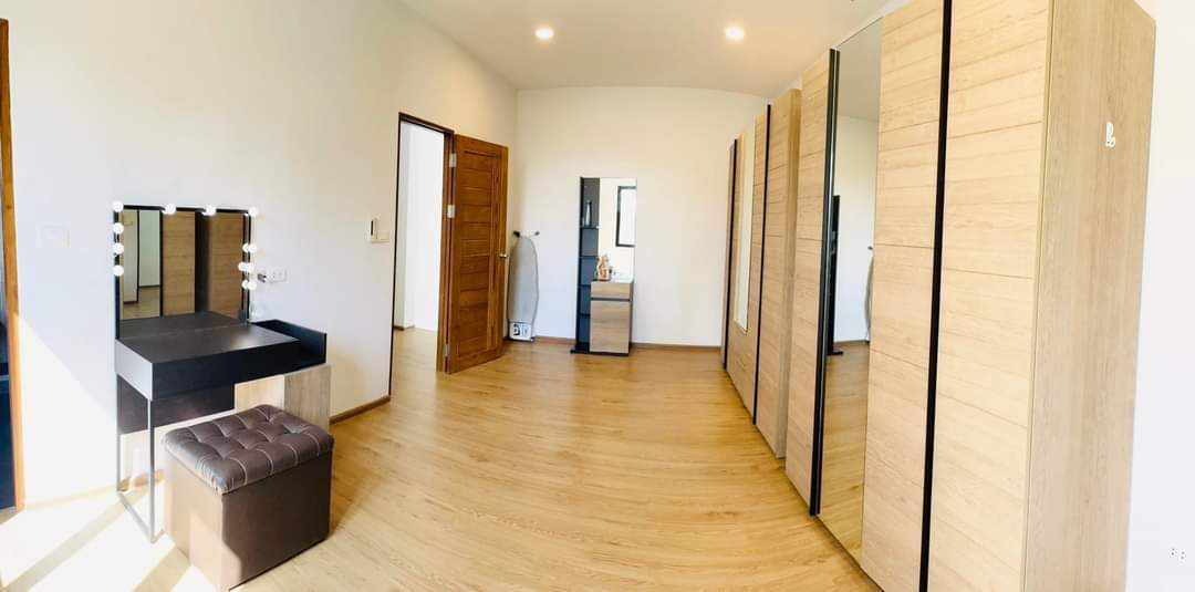 For Sales : Kohkaew, One and a half story semi-detached house, 2 Bedrooms, 2 Bathrooms