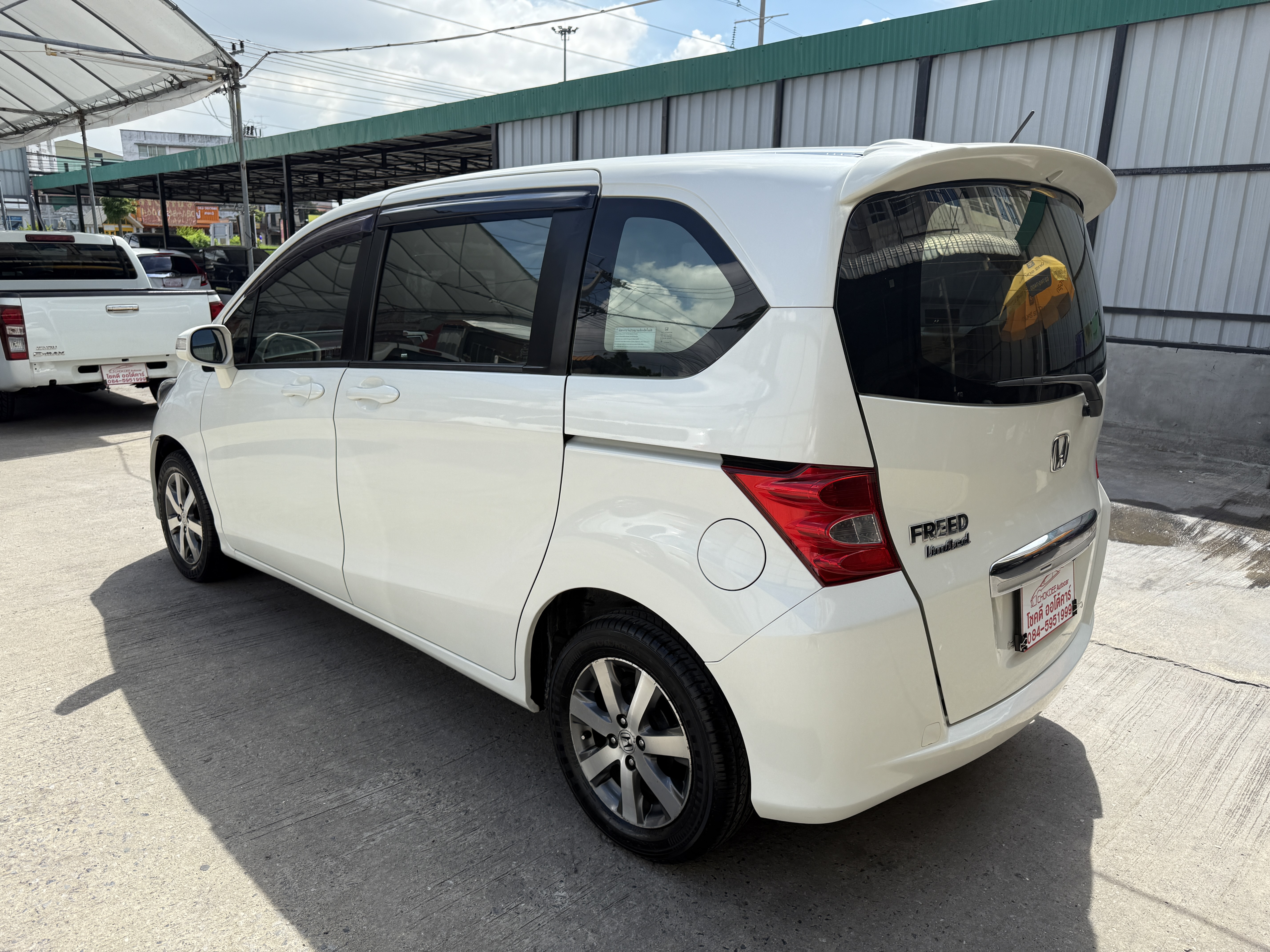 Honda Freed 1.5 E Limited At 2012 ขาวมุก