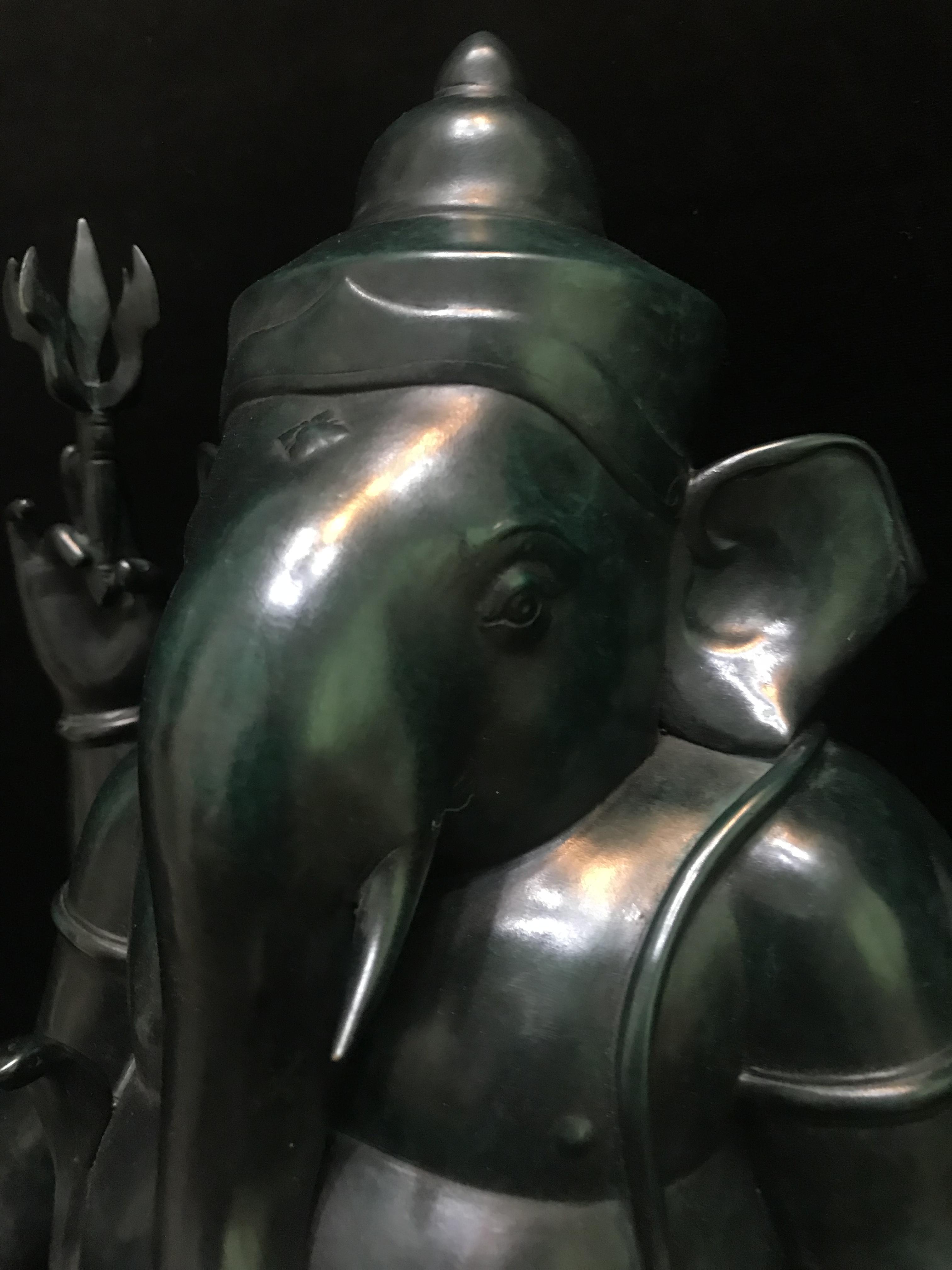 พระพิฆเนศวร์ 65 ปี คณะจิตรกรรม มหาวิทยาลัยศิลปากร ปี2551 ลอยองค์เนื้อสำริดขนาดหน้าตัก 9 นิ้ว(เนื้อสำริดเขียวพลาติน่า)