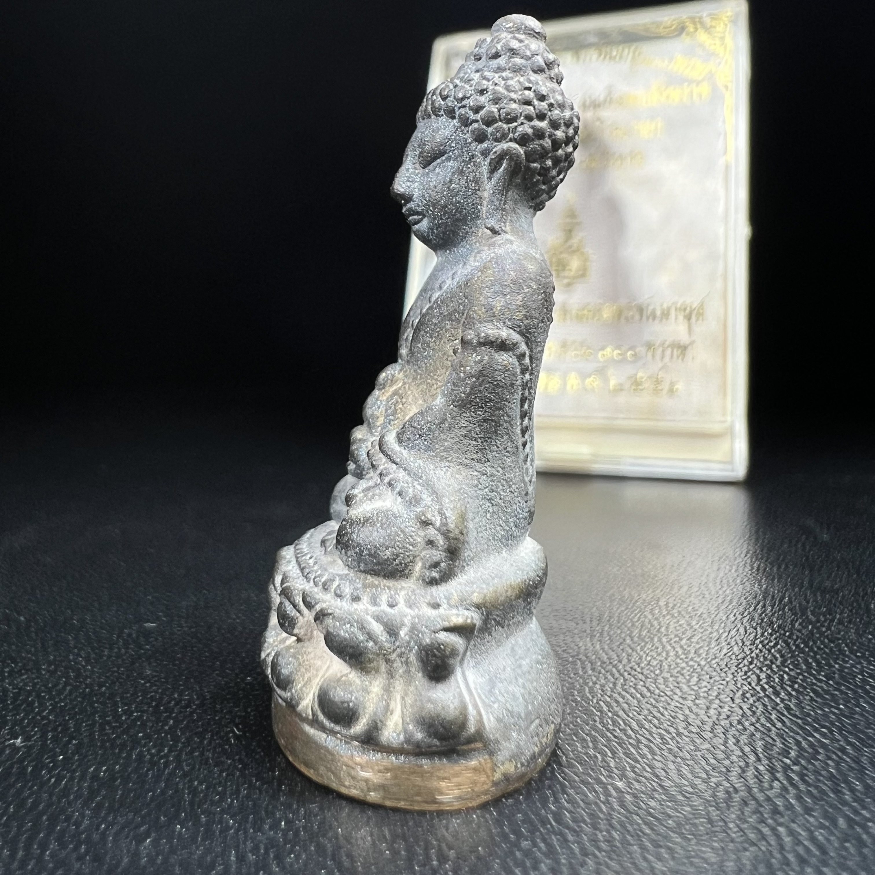 พระกริ่งชินบัญชรฉลองพระชันษา 100 ปี สมเด็จพระญาณสังวร วัดบวรนิเวศวิหาร ปี 2556 เนื้อนวโลหะผสมทองคำก้นทองแดง พิธีใหญ่ มวลสารเด่น นิยม(1 ใน 2556 องค์)