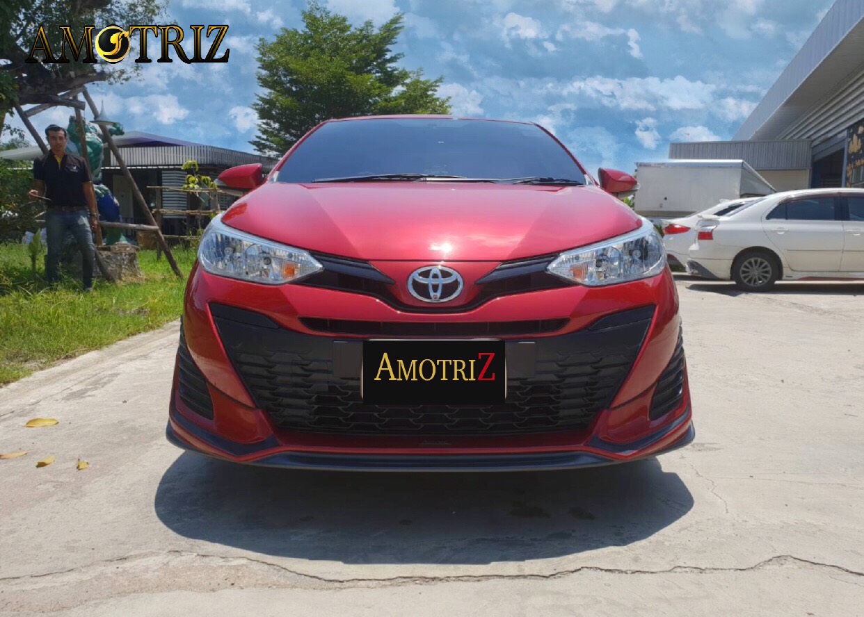 Toyota Yaris ATIV hatchback and sedan bodykits by Amotriz