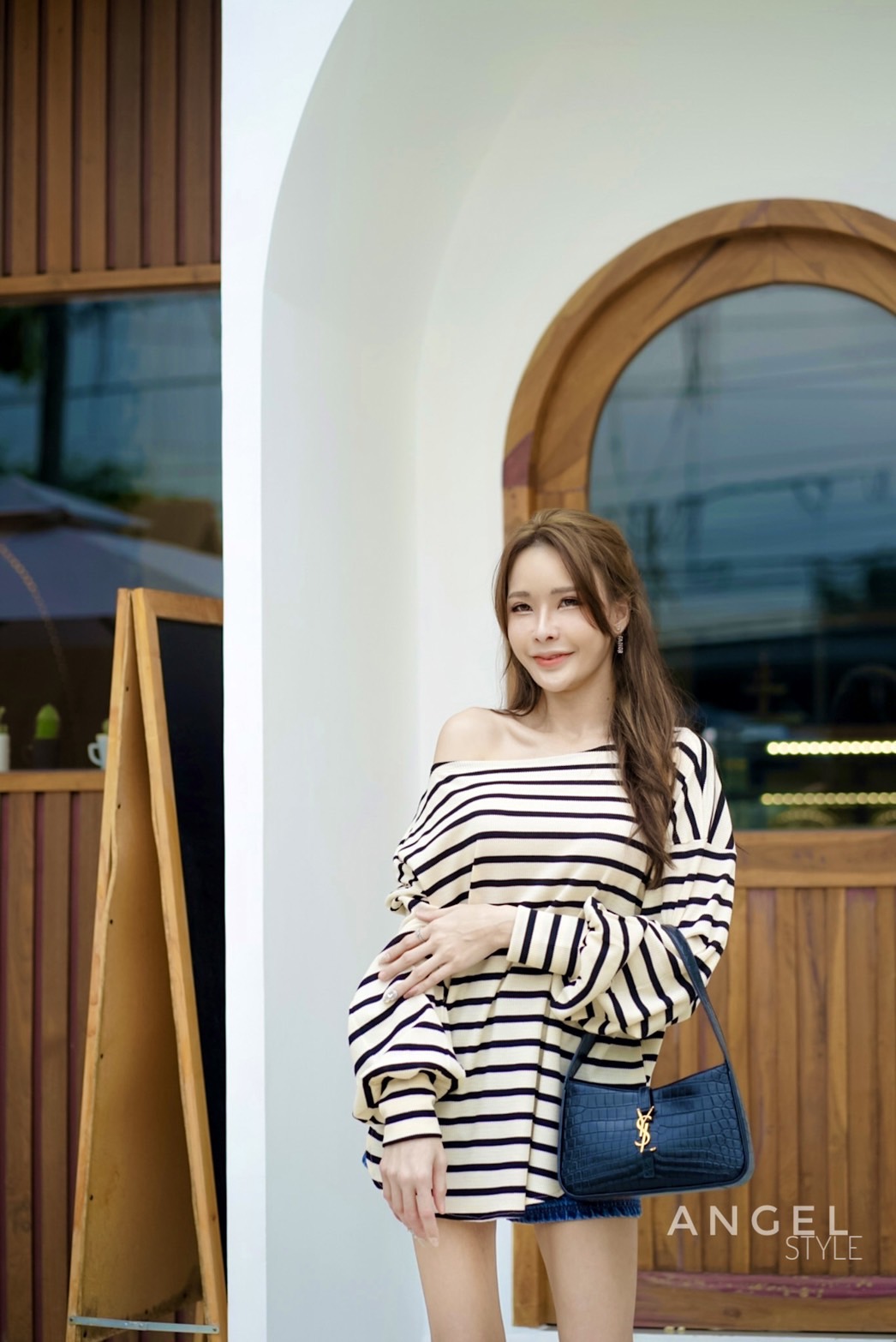 ริ้วห่างแขนจั้ม