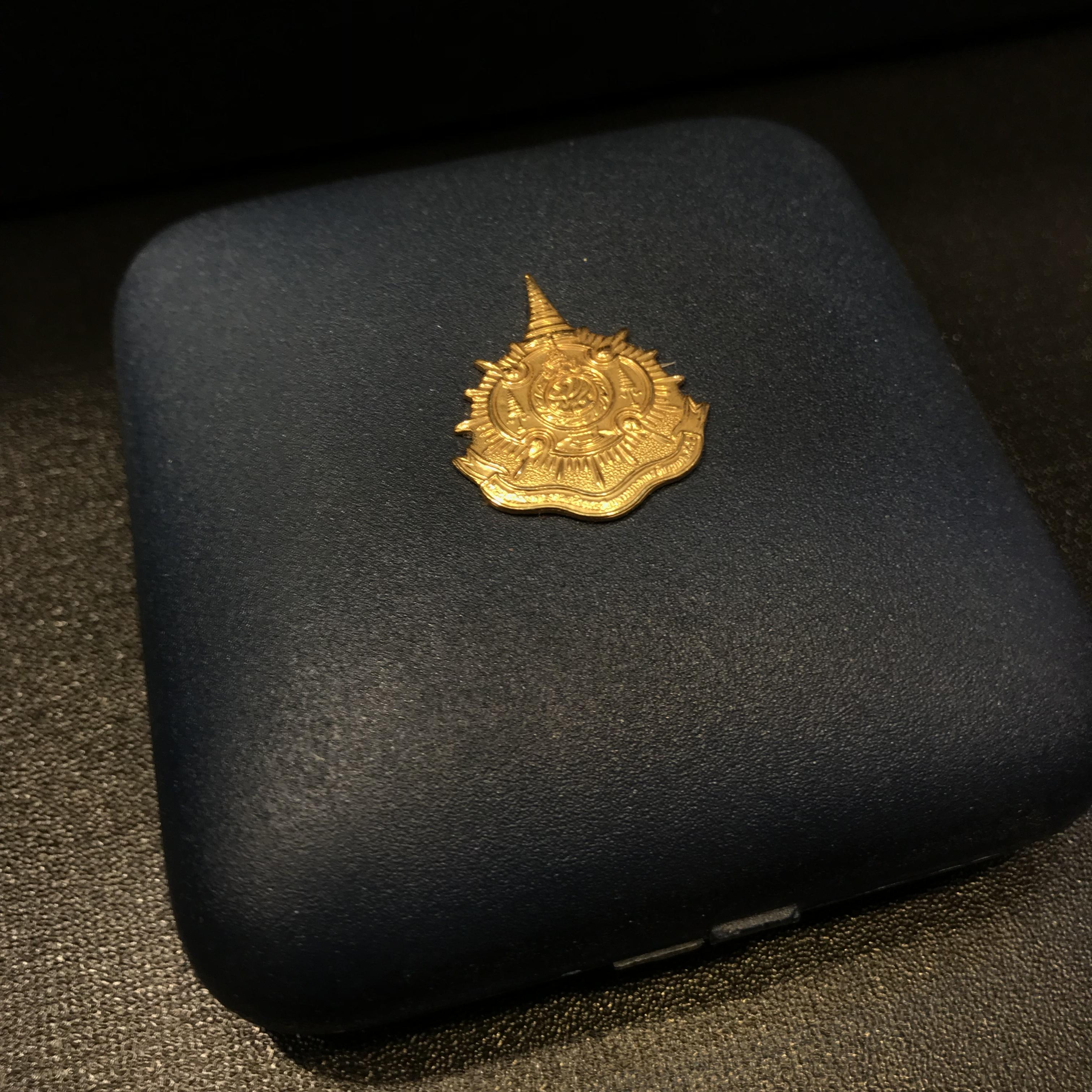 เหรียญเสมาที่ระลึก 6 รอบ 72 พรรษาในหลวงรัชกาลที่9 ปี2542 เนื้อเงินพร้อมกล่องเดิม จัดสร้างโดยกระทรวงมหาดไทย(หายาก)