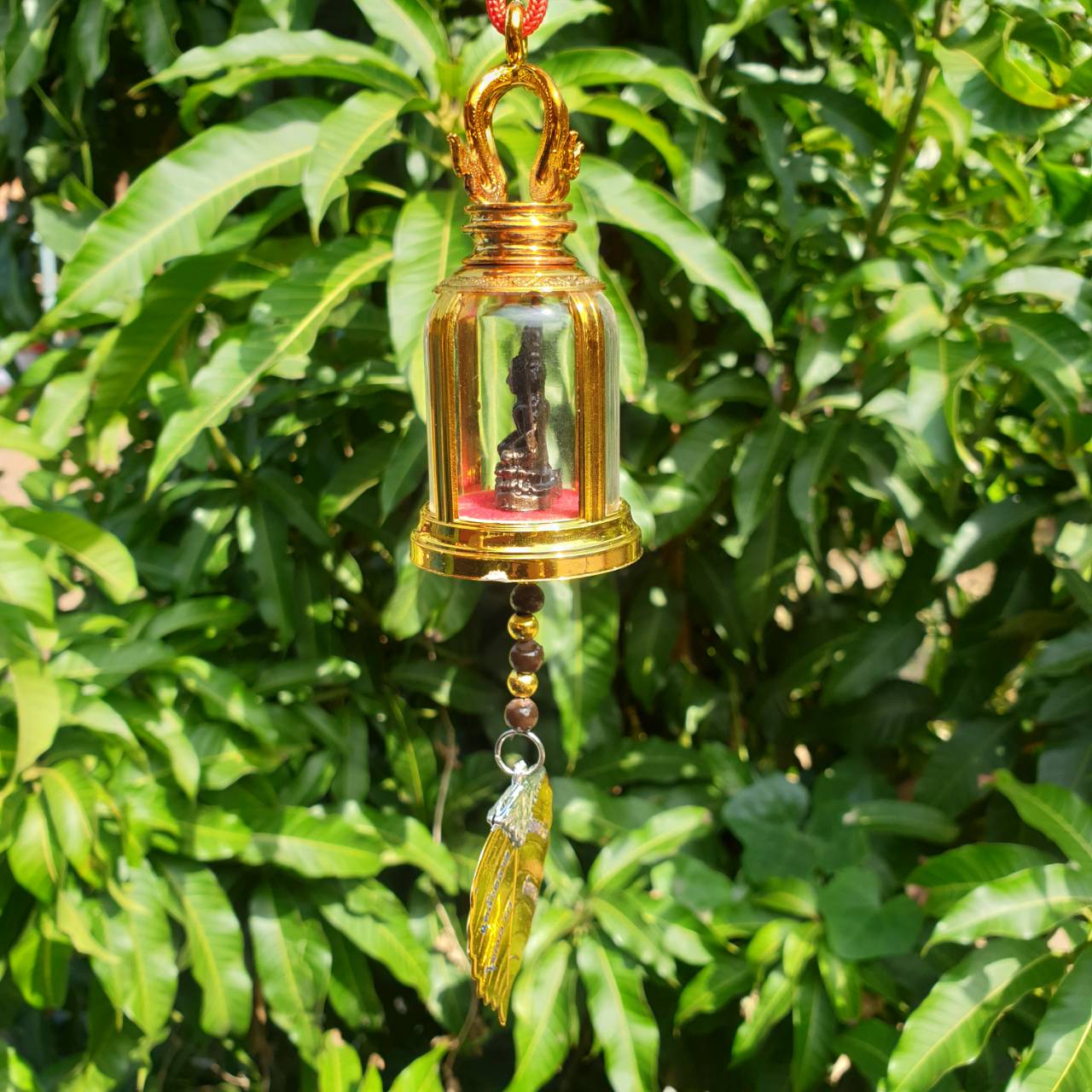 พระเครื่อง พระพุทธชินราช เนื้อหล่อแร่น้ำพี้มวลสารศักดิ์สิทธิ์ใส่กรอบ พระตั้งหน้ารถ หน้าตั้งโต๊ะทำงาน พระพุทธชินราชตั้งหน้ารถ พระแขวนหน้ารถ