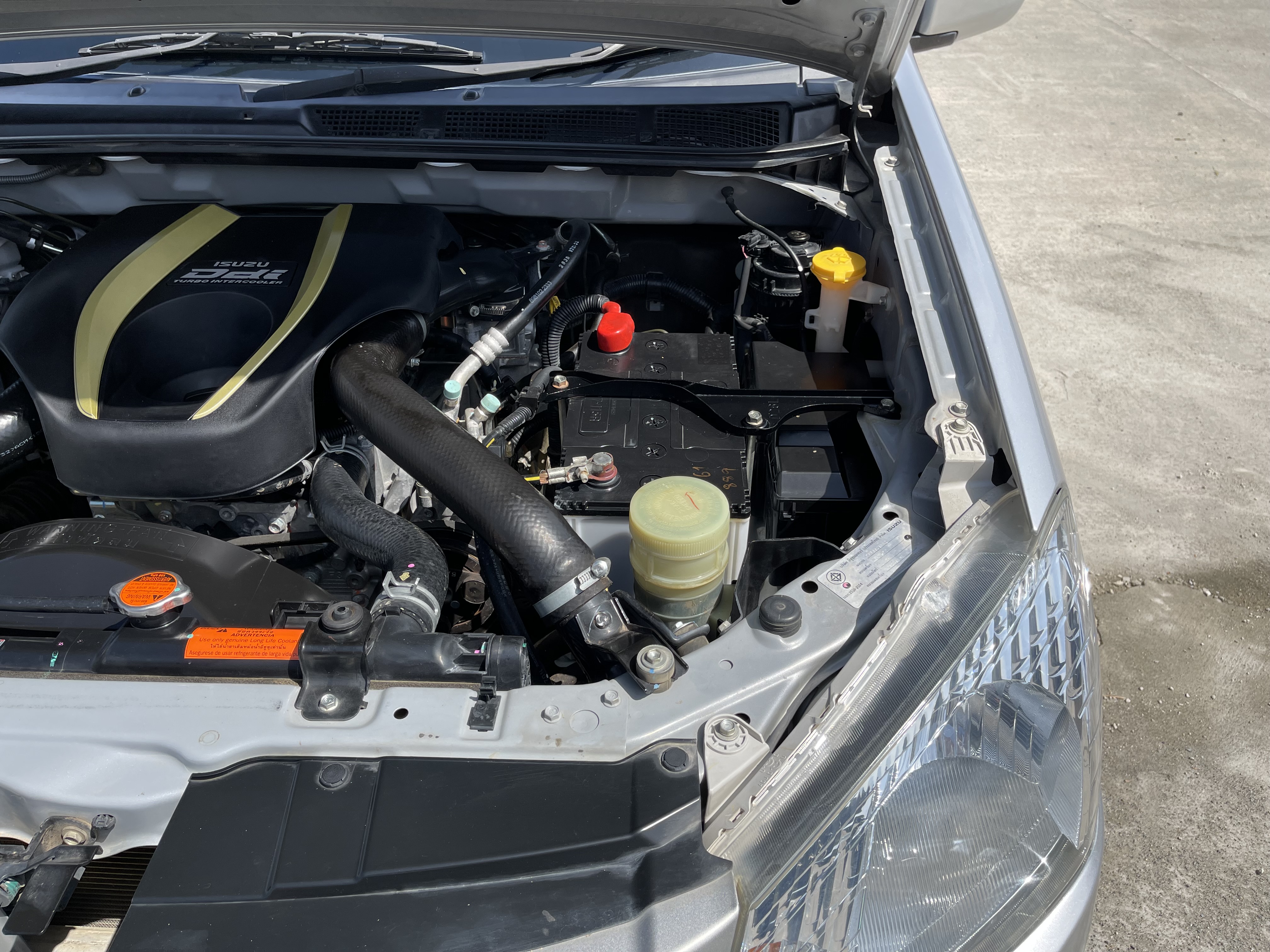 Isuzu Dmax All New Cab 2.5 S 2015 เงิน