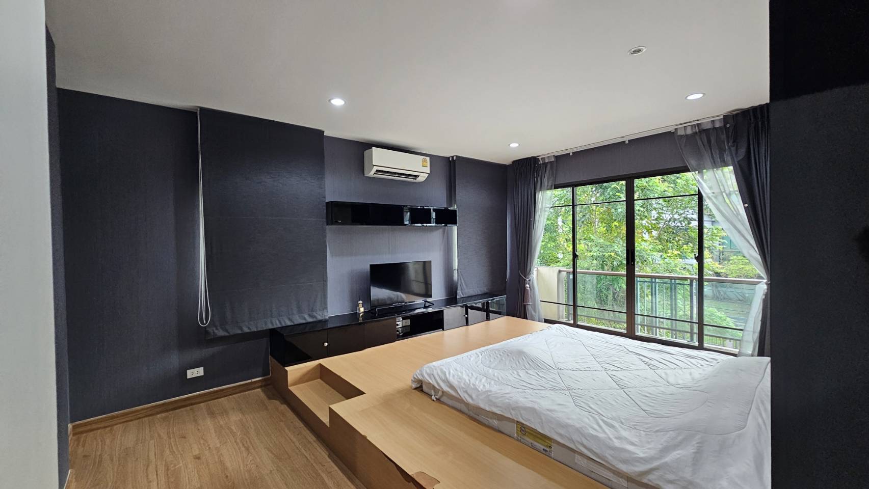 For Rent : Kathu, 2-story detached house, 4 Bedrooms 5 Bathrooms