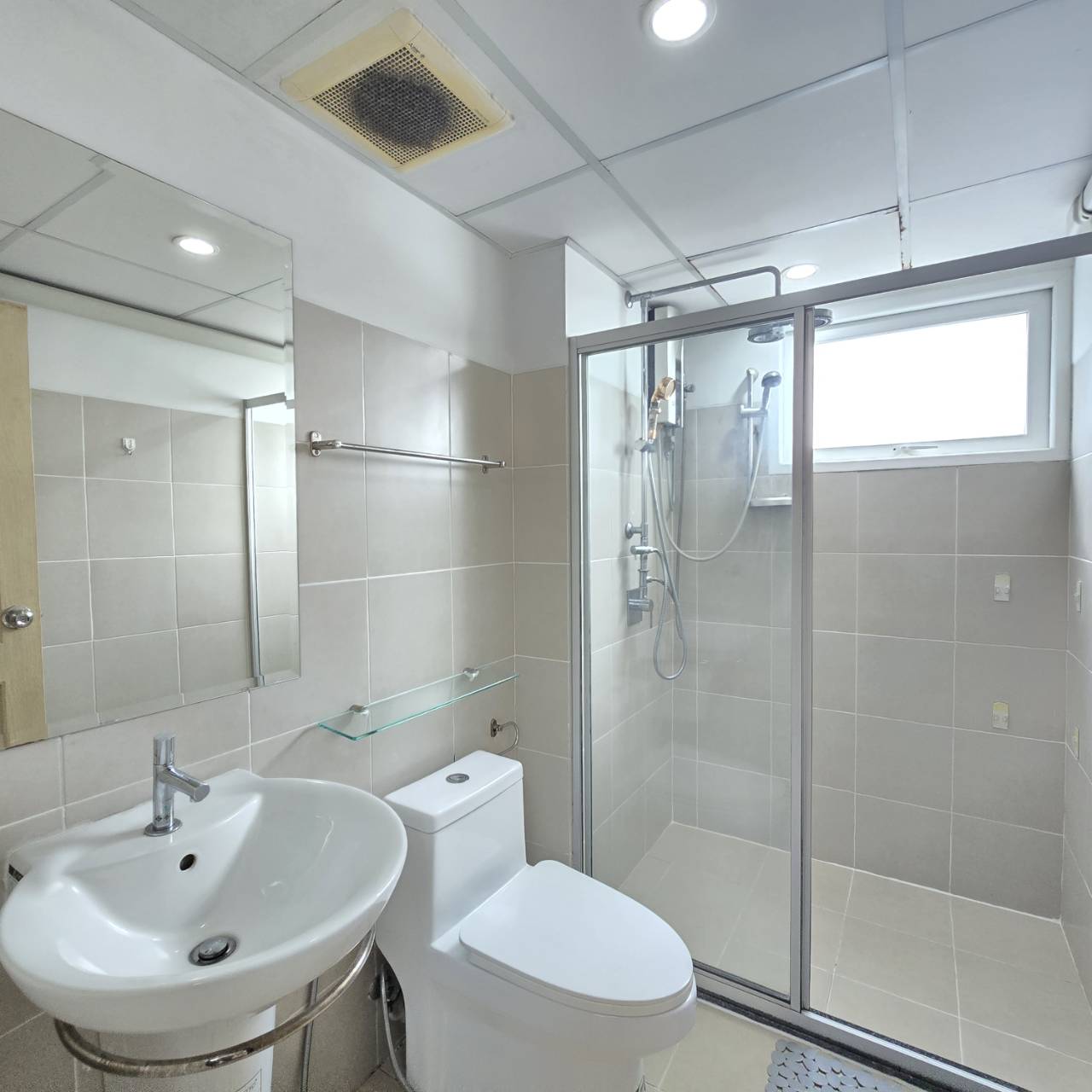 For Sales : Supalai Park @Downtown Phuket, 2 Bedrooms 1 Bathrooms, 3rd flr.