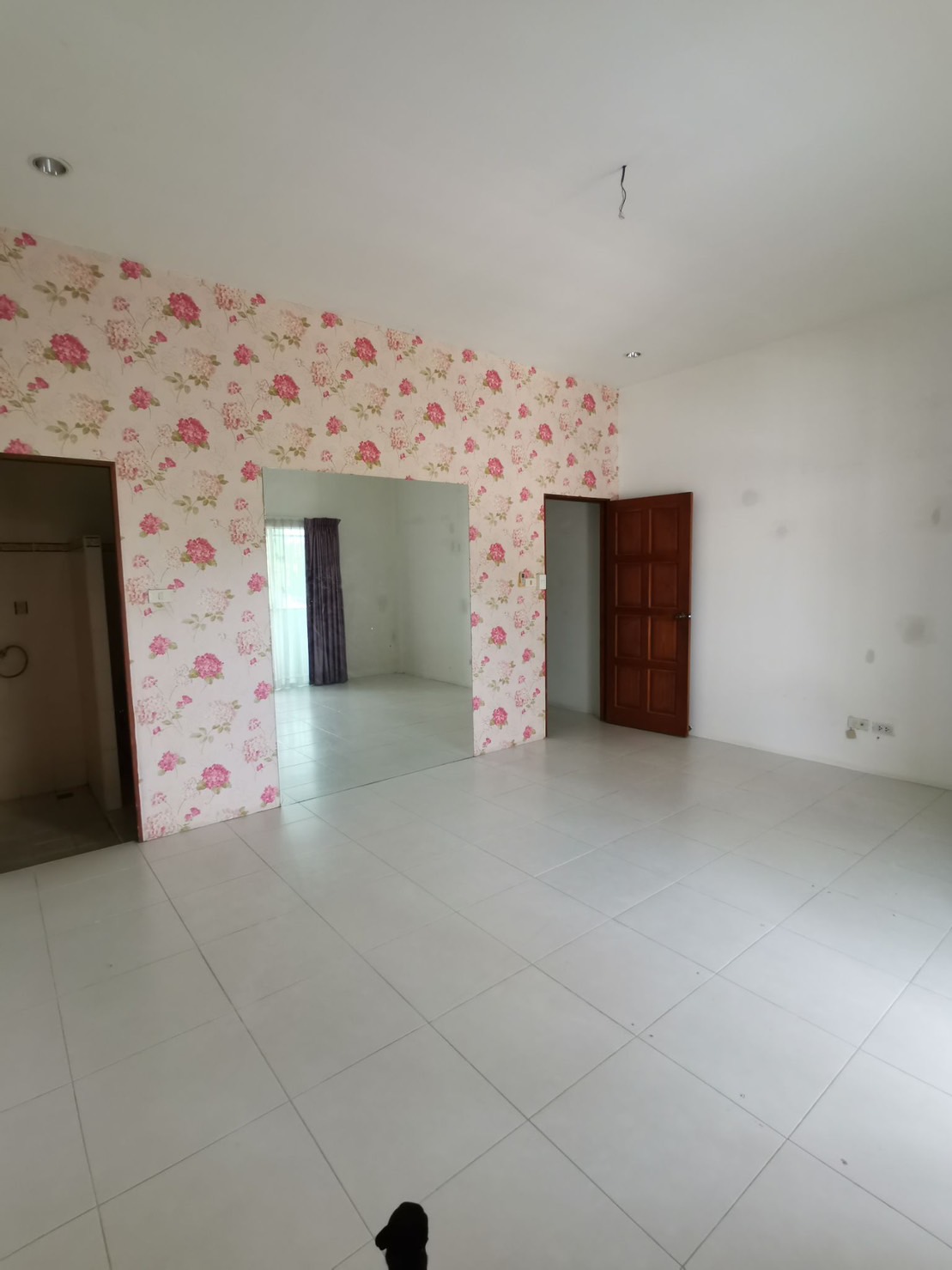 For Sales : Chalong, 2-Storey Commercial Building, 2 Bedrooms 2 Bathrooms