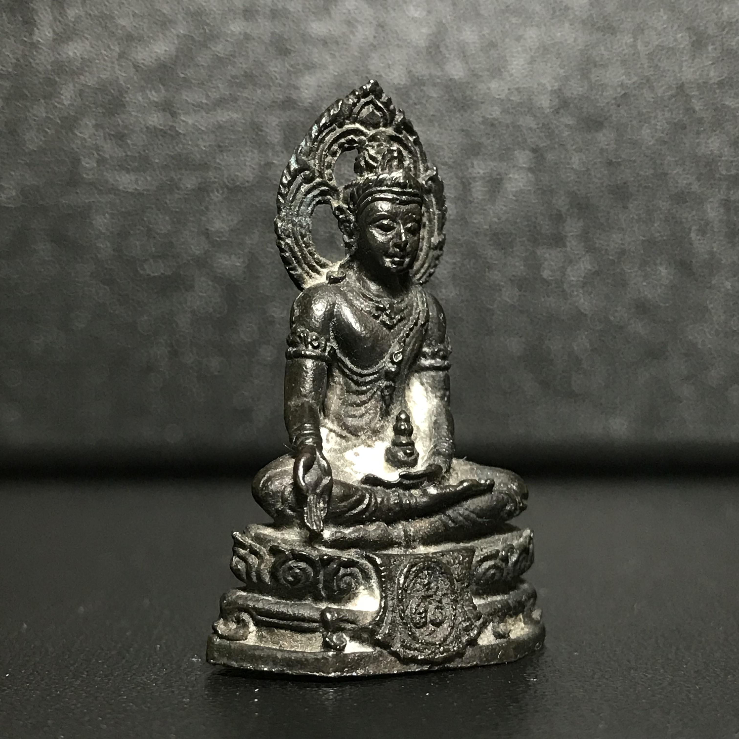 พระกริ่ง "พุทธศิริราช 84 ปี" โรงพยาบาลศิริราช พ.ศ.2517 เนื้อนวโลหะ(ในหลวง ร.9 เสด็จเททอง)