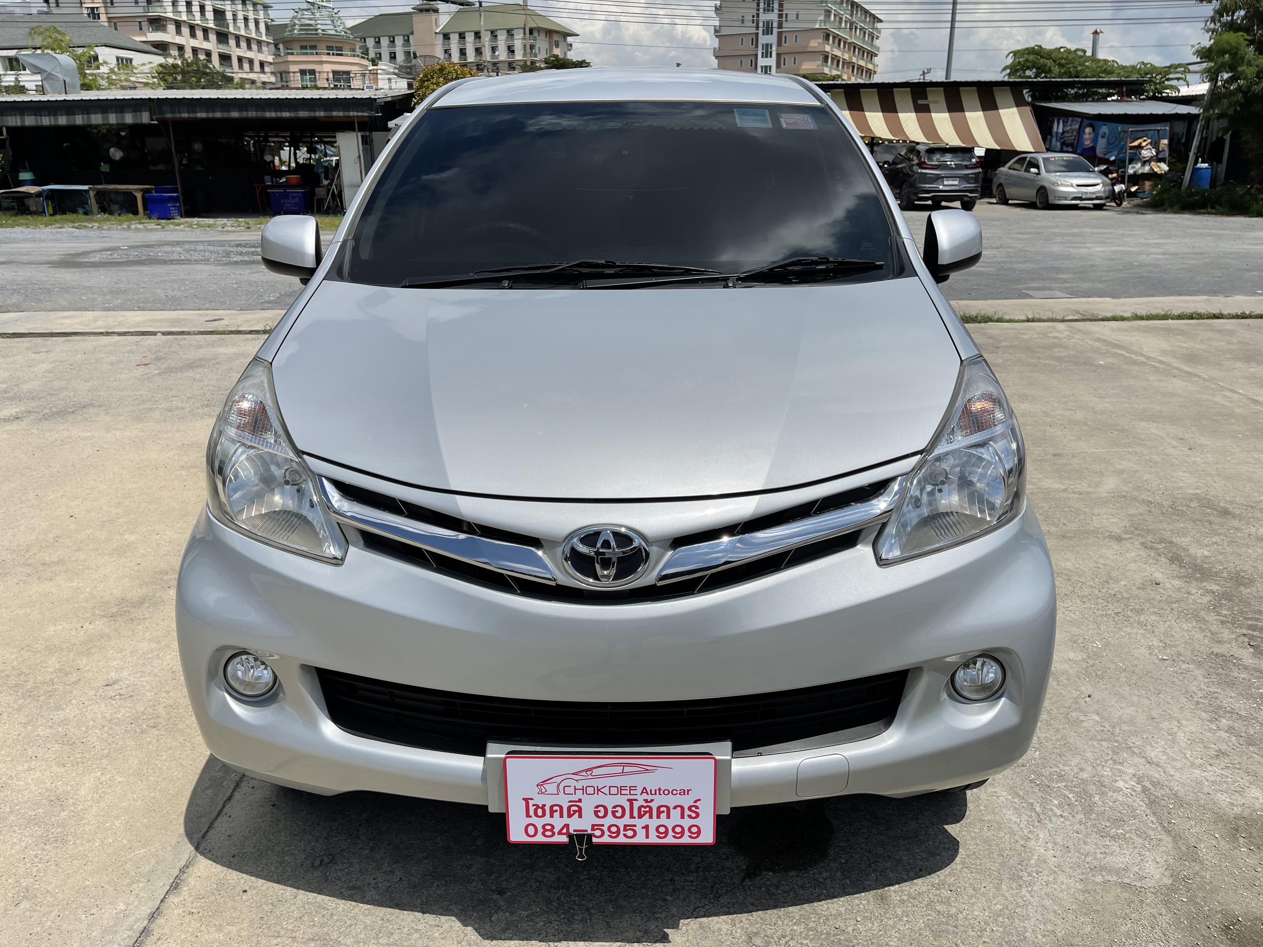 Toyota Avanza 1.5 G At 2015 เงิน
