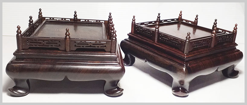 กี๋ ตั่งหรือฐานไม้ สี่เหลี่ยมมีซุ้มรั้ว หน้าท๊อป7.1cm ตัวละ