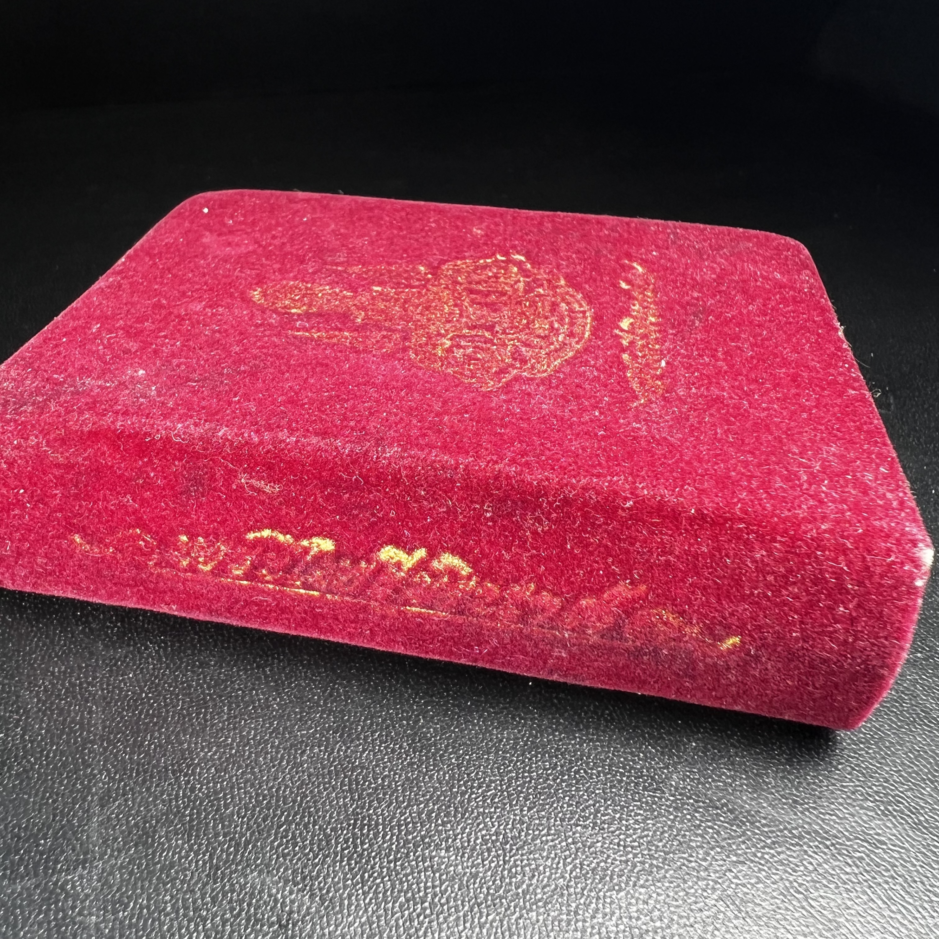 พระกริ่งไพรีพินาศ ตรากาญจนาภิเษก วัดบวรนิเวศวิหาร ที่ระลึกในหลวงรัชกาลที่9 ครองสิริราชสมบัติครบ 50ปี เนื้อเงิน เข้มขลังทรงอานุภาพยิ่งใหญ่ กำราบศัตรูพ่ายสิ้น พระไพรีพินาศ