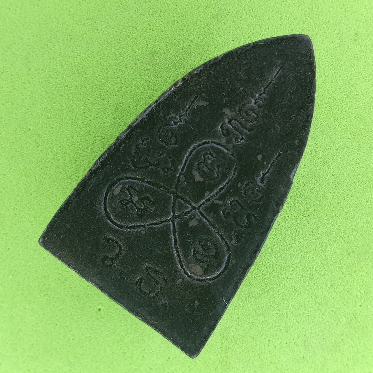 พระเครื่อง หลวงปู่ทวด หลังเตารีด สีดำทำเก่า รุ่น นิรันตราย หลวงปู่ทวดแท้ จี้หลวงปู่ทวด หลวงปู่ทวดแขวนคอ พระแท้ หลวงปู่ทวดห้อยคอ