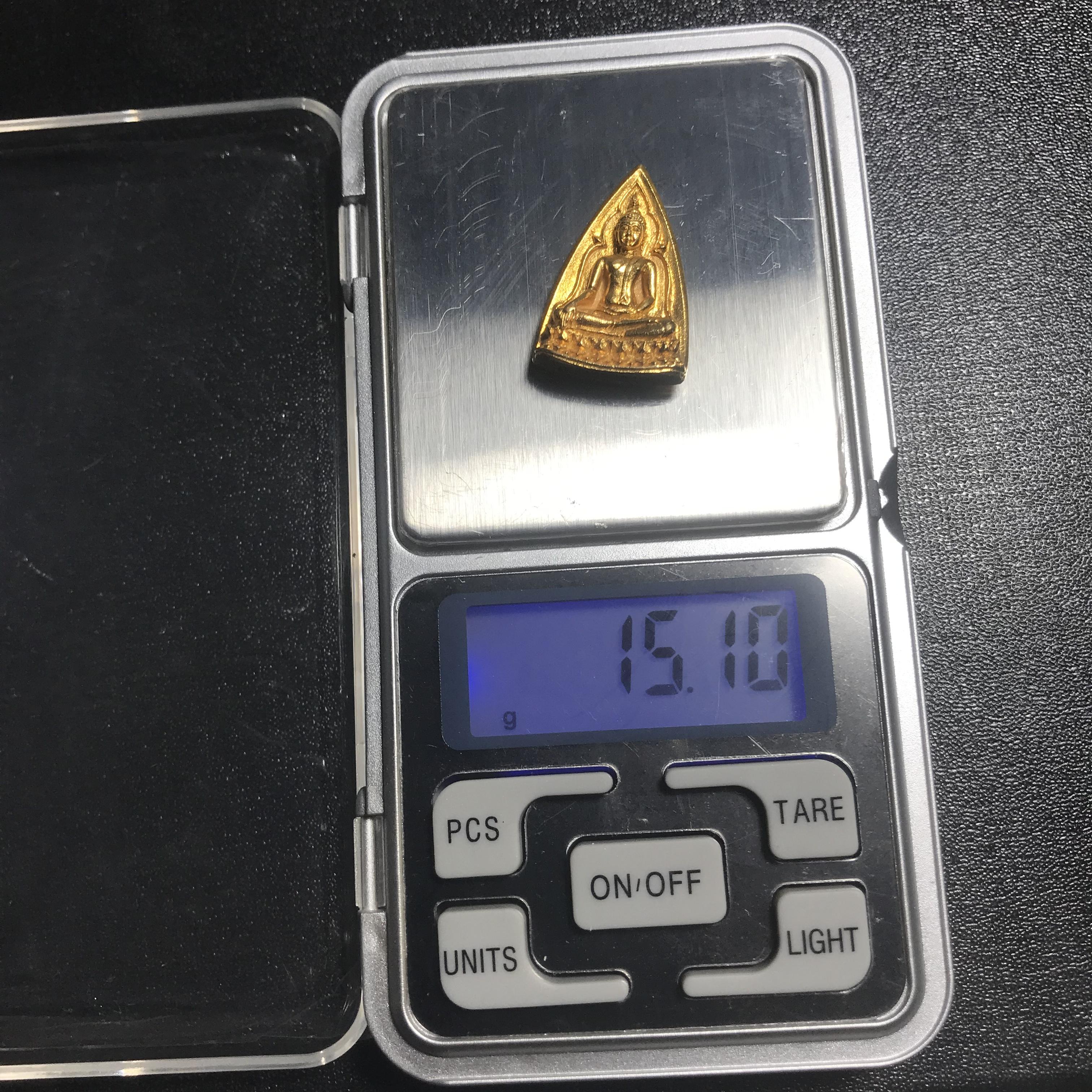 พระสมเด็จนางพญา ส.ก. ปี2535 เนื้อทองคำ พิมพ์ใหญ่ 5รอบพระราชินี หลวงปู่โต๊ะปลุกเสก(ในหลวงและพระราชินีเสด็จในพิธี) พร้อมกล่องบรรจุเดิม(นิยม)