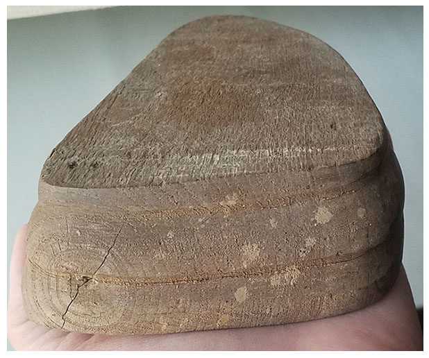 ฐานไม้เก่า ขนาดเล็ก