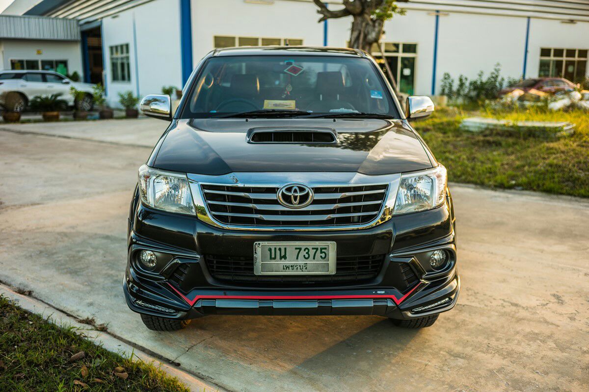Toyota Vigo Smart body kits by Amotriz