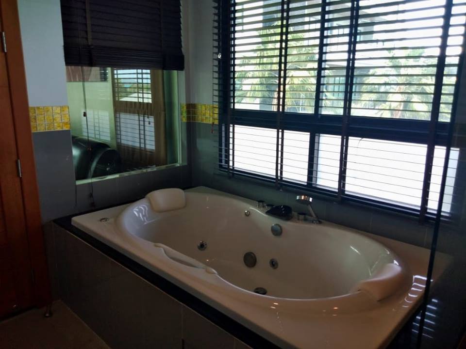 For sales : Chalong Miracle Condominium luxury modern 92 SQM. Club house & Moutain View