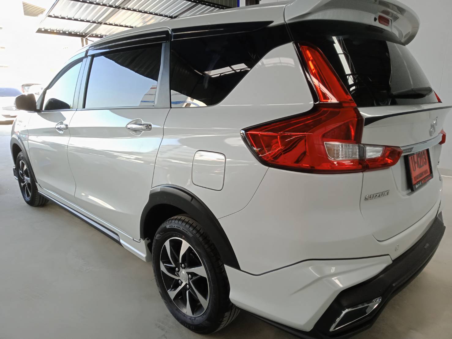 Suzuki Ertiga 2019 V.1 with custom grille bodykits by Amotriz