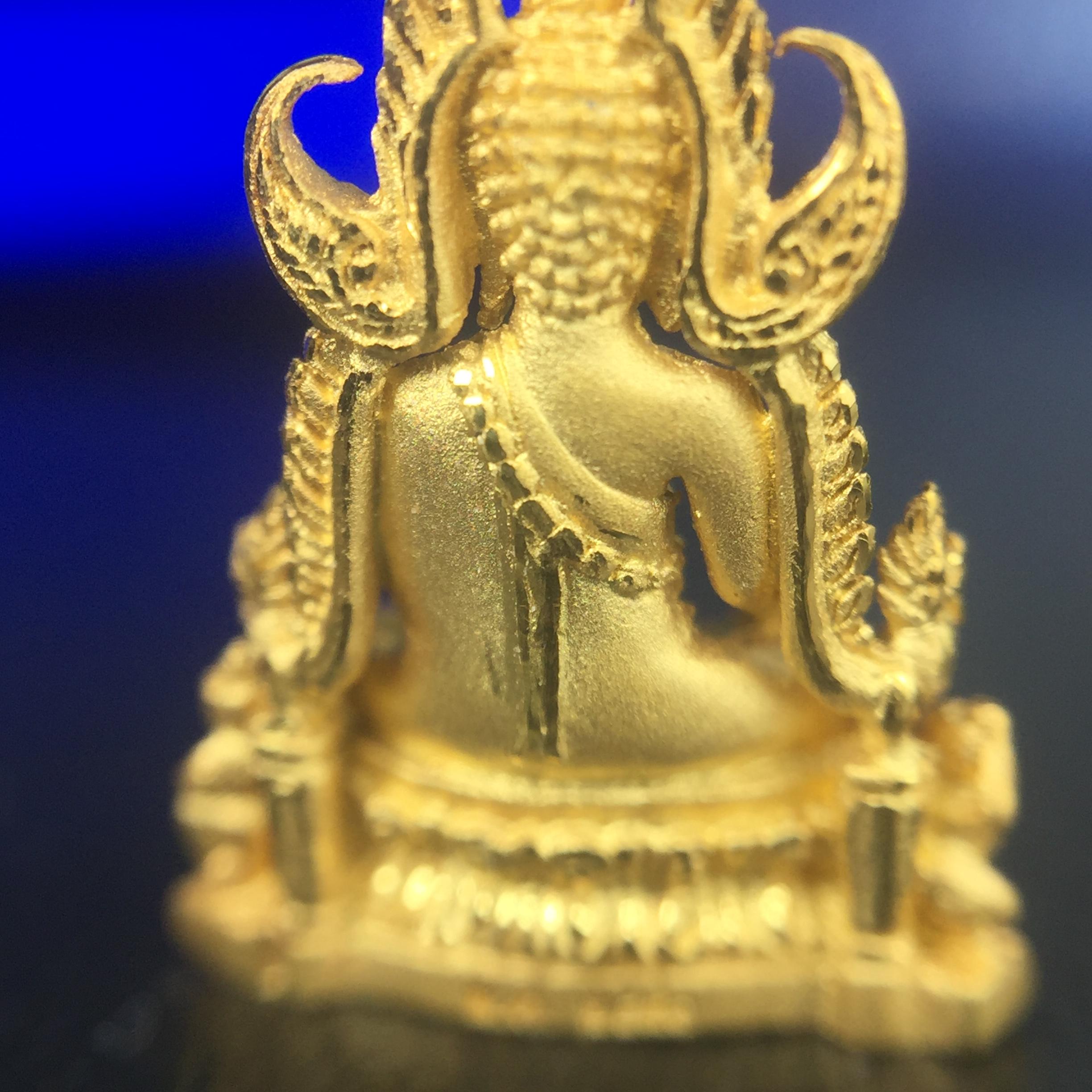 พระพุทธชินราช ภปร. โครงการ เพราะแผ่นดินนี้คือแผ่นดินเกิด ปี2551 เนื้อทองคำ 96.5%(น้ำหนัก 2.6 กรัม) ขนาดหน้าตัก1/4นิ้ว (สวยงามทรงคุณค่าหายาก)1 ใน 5000องค์