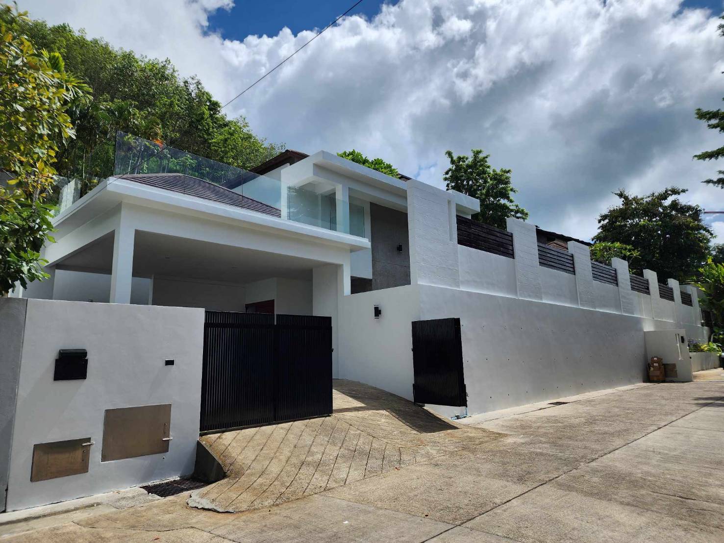 For Sales : Kathu, Luxury Private pool villa, 4 bedroom 3 bathroom