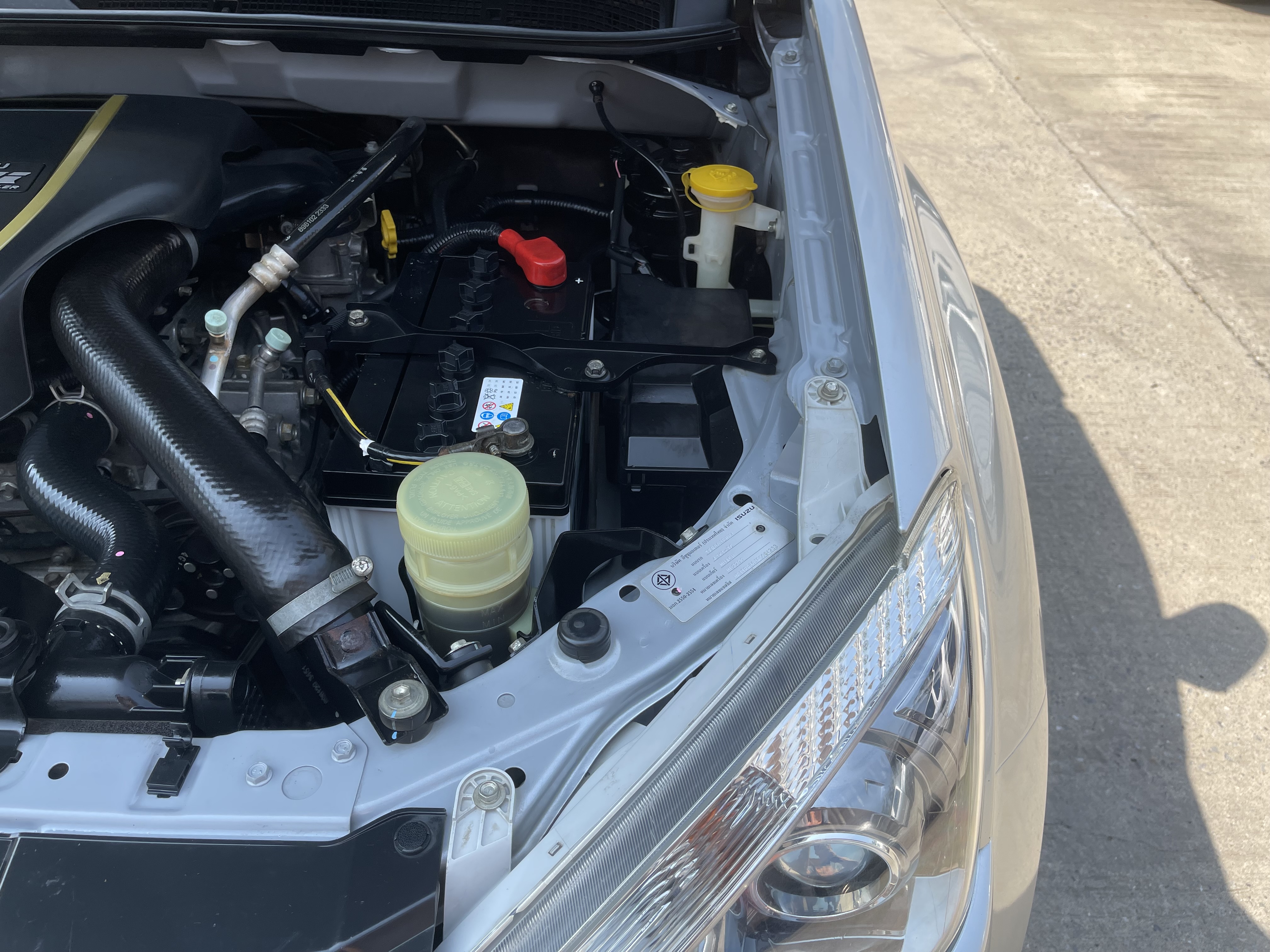 Isuzu Dmax All New Cab Hilander 2.5 Z 2015 เงิน