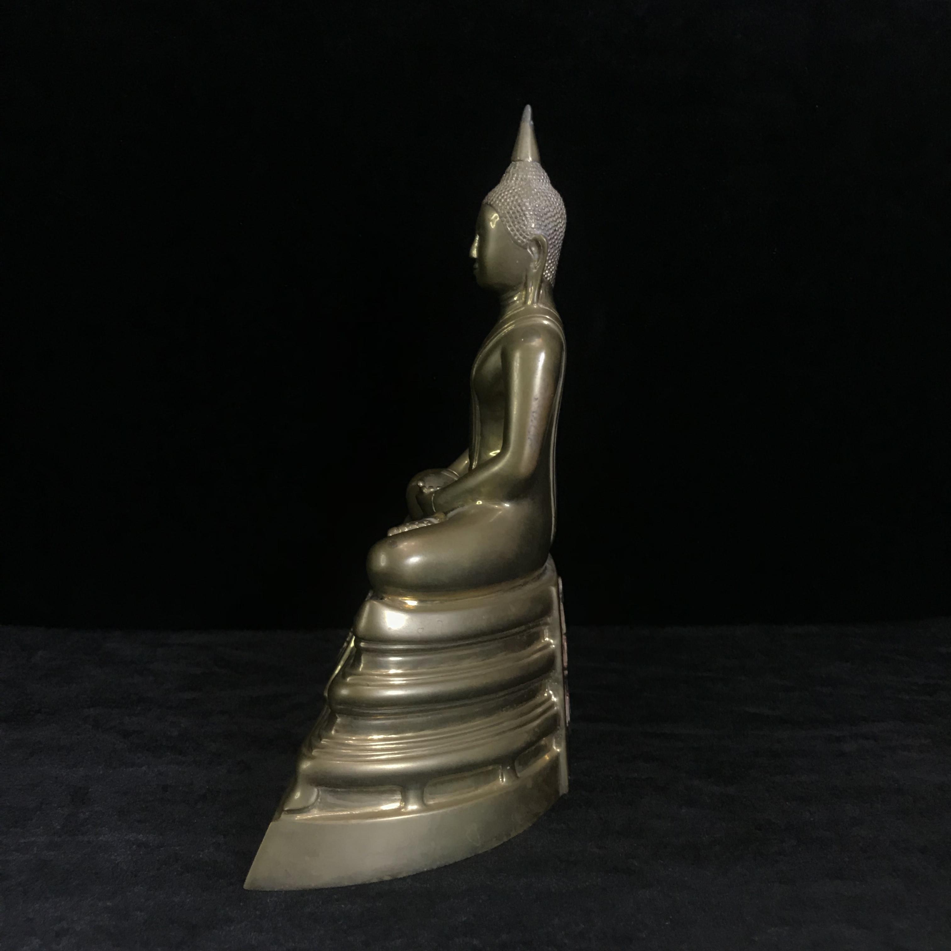 พระบูชาพระพุทธโสธร ภปร. รุ่นย้อนยุค ปี2539 กาญจนาภิเษกครองราชสมบัติครบ 50ปี หน้าตัก 5นิ้ว หมายเลข02058