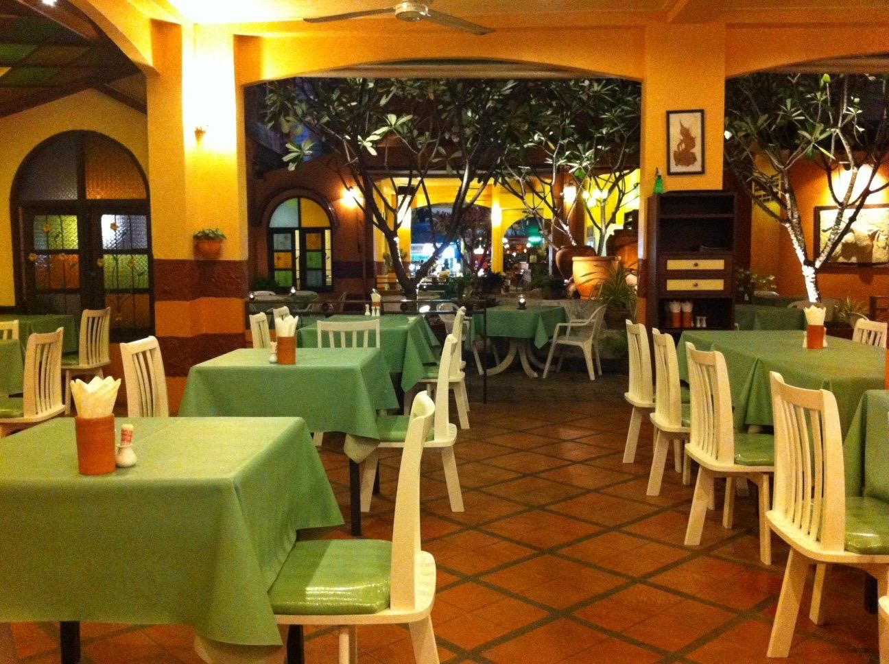 For Rent : Karon, Thai Restaurant near Karon beach, 400 sqm.