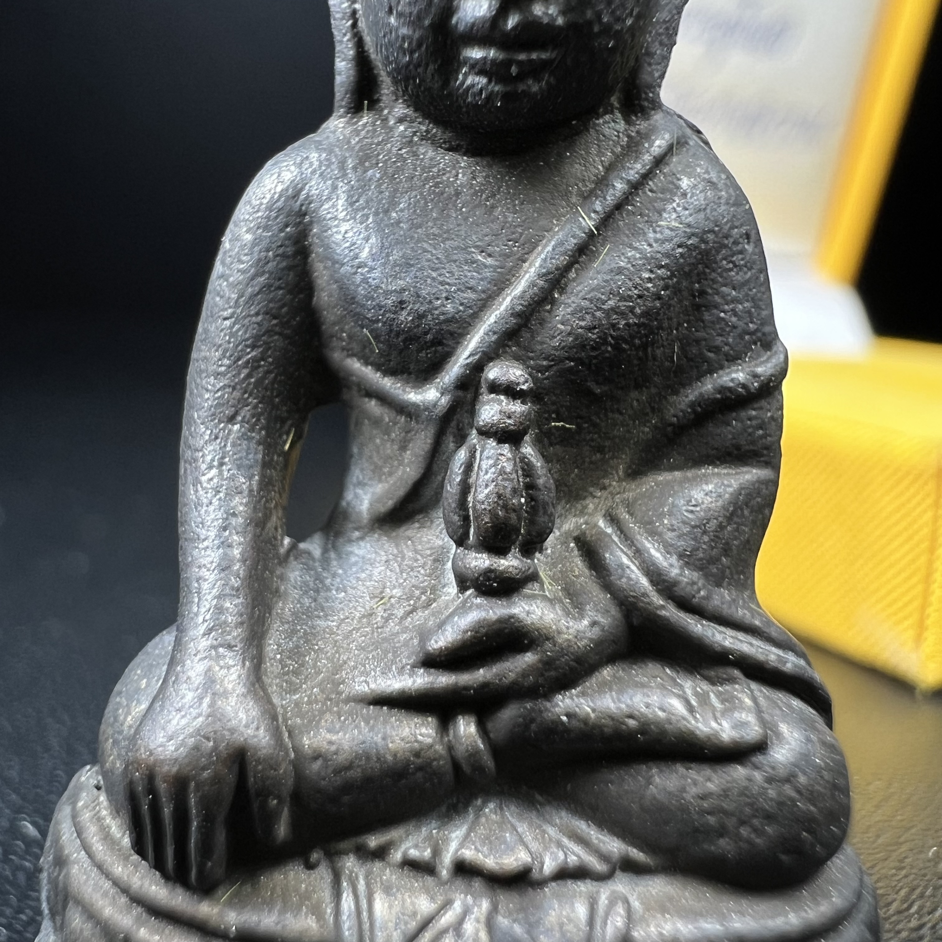 พระกริ่ง ภปร รุ่นสร้างหอพระมหาวิทยาลัยธรรมศาสตร์ ปี2542 เนื้อนวโลหะ มหาพิธี 3วาระอันยิ่งใหญ่(1ใน5000องค์)