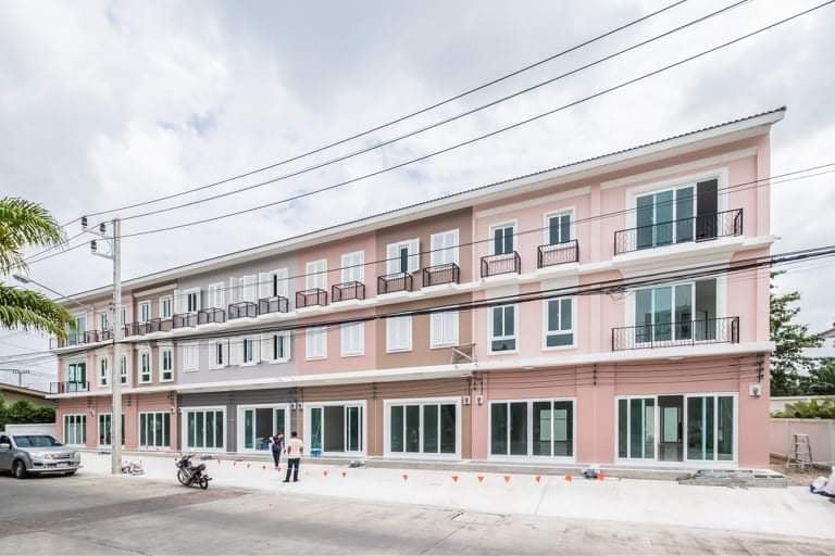 For Sales : Kohkaew, 3-Storey Commercial Builing, 4 Bedrooms 3 Bathrooms, 18 Sqw.