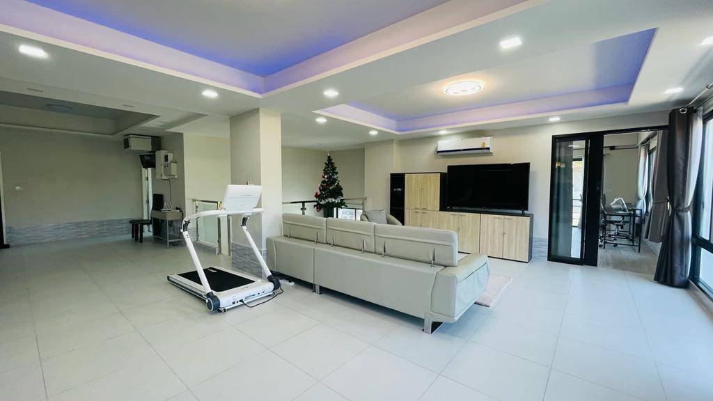 For Sales : Kathu, Private Pool Villa, 5 Bedrooms 6 Bathrooms