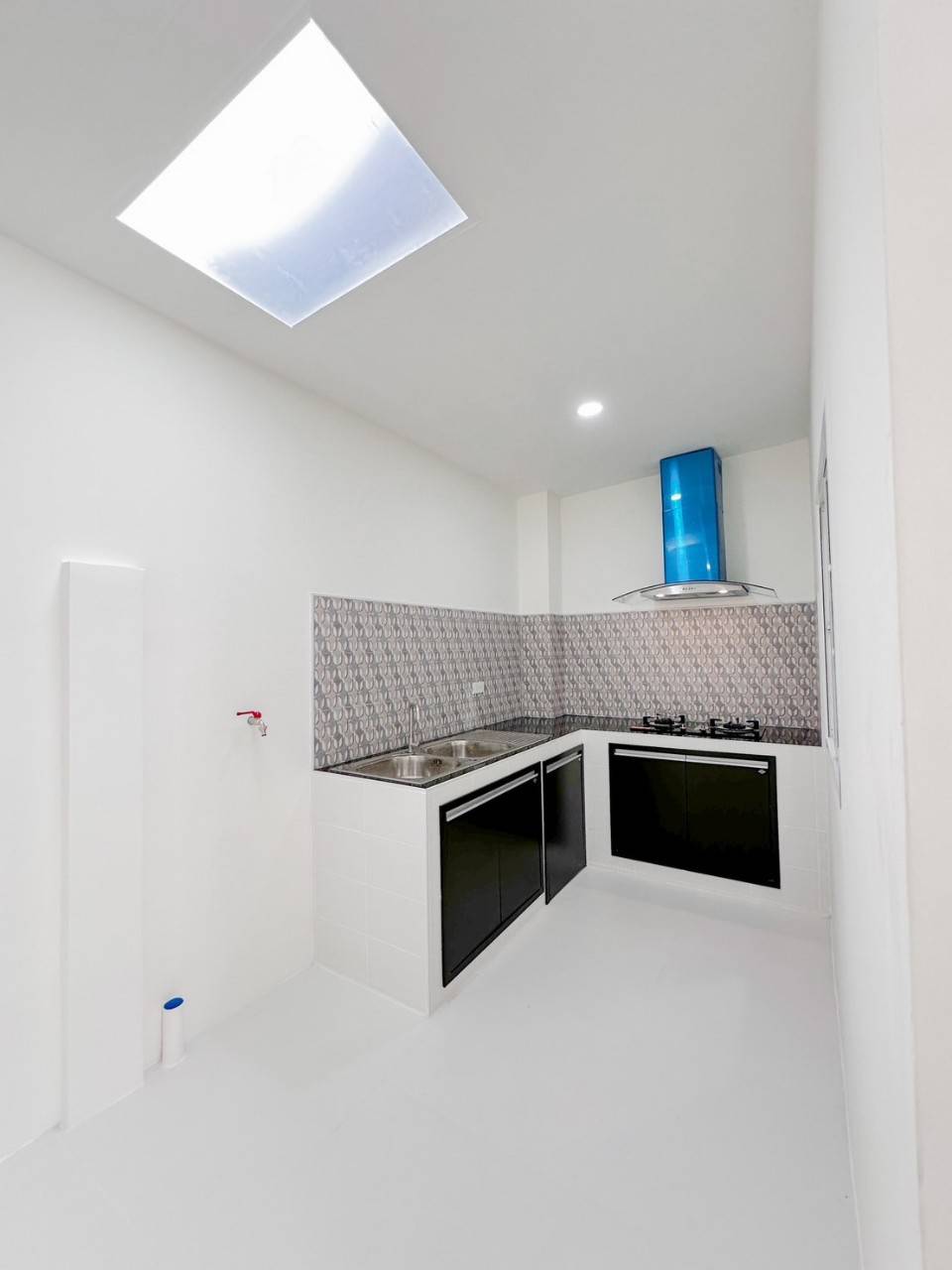 For Sales : Bypass, One-story townhome, 2 bedrooms 1 bathrooms