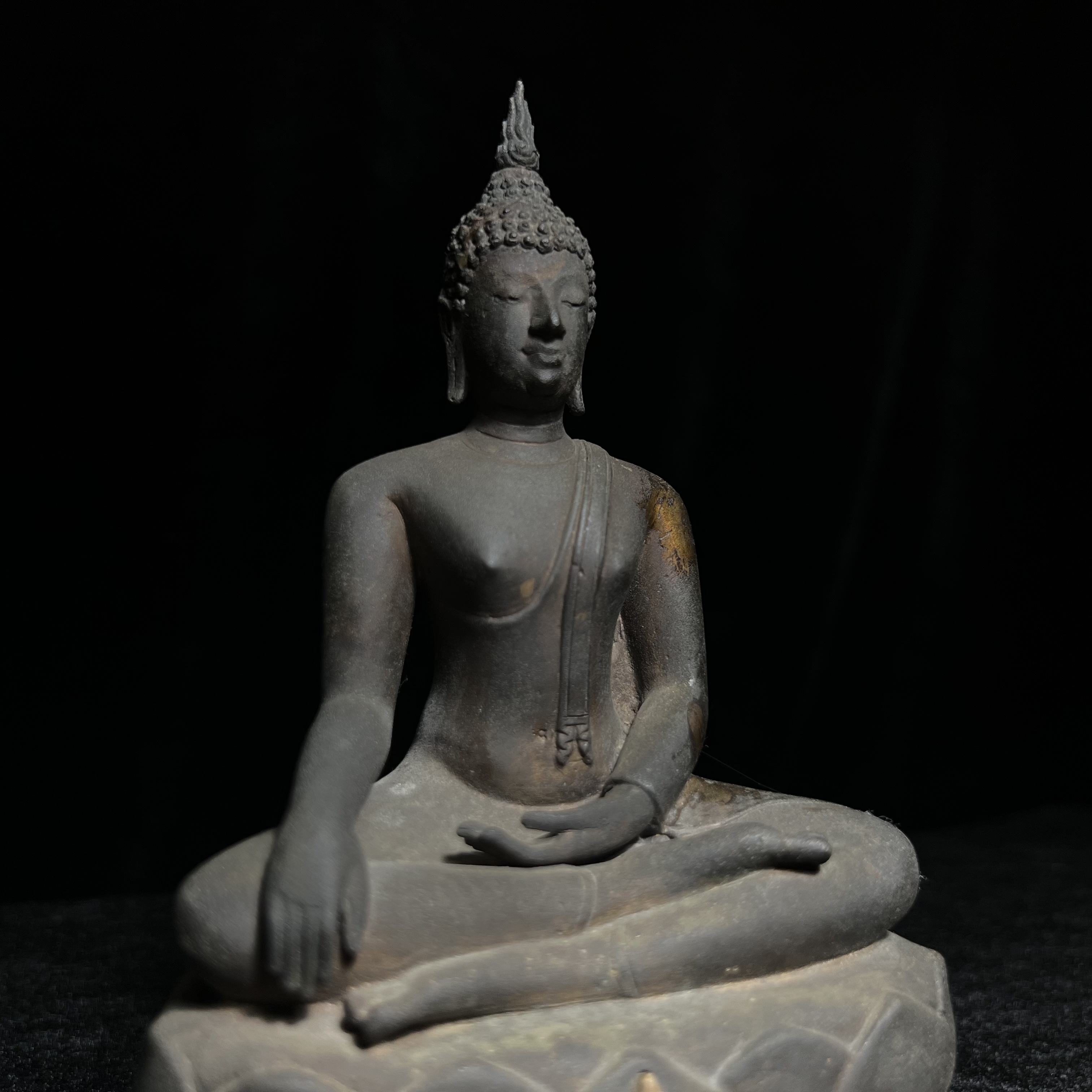 พระวุฒิจิตรลดามหามงคล ปี2542 หน้าตัก 3.5นิ้ว(อีก1ของดีที่หายาก)