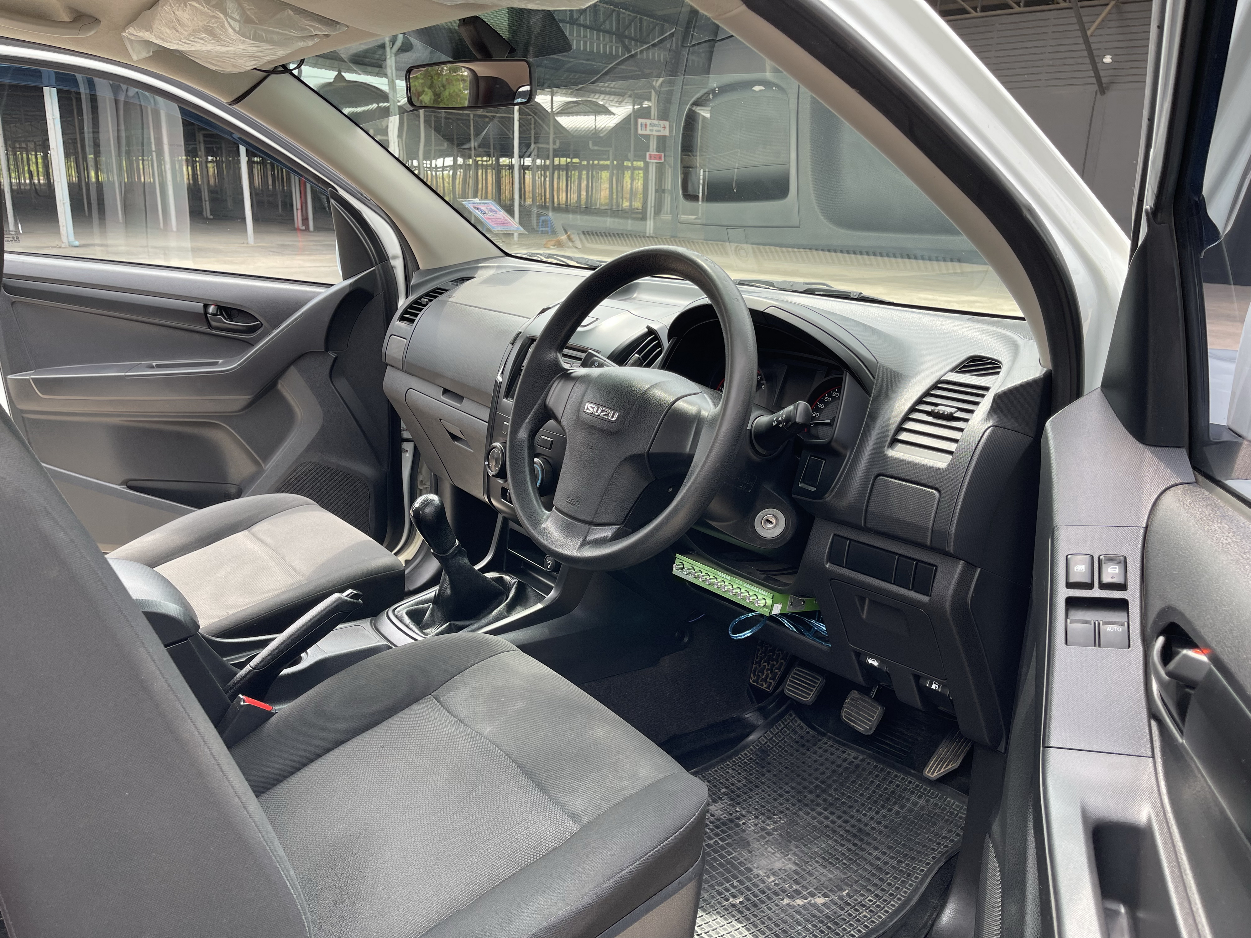 Isuzu Dmax All New Cab 1.9 S 2017 ขาว