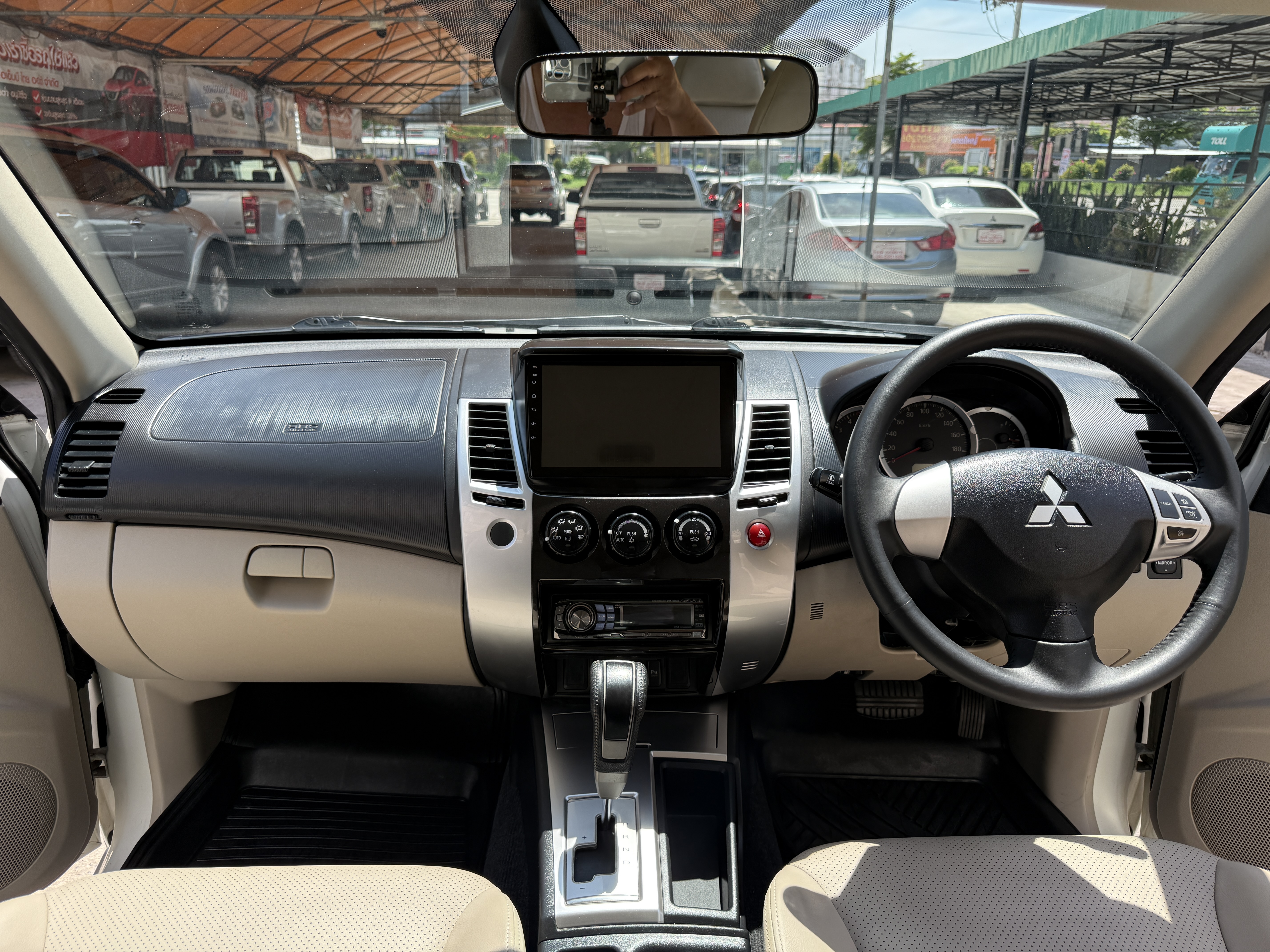 Mitsubishi Pajero Sport 2.5 GT 2WD At 2011 ขาวมุก