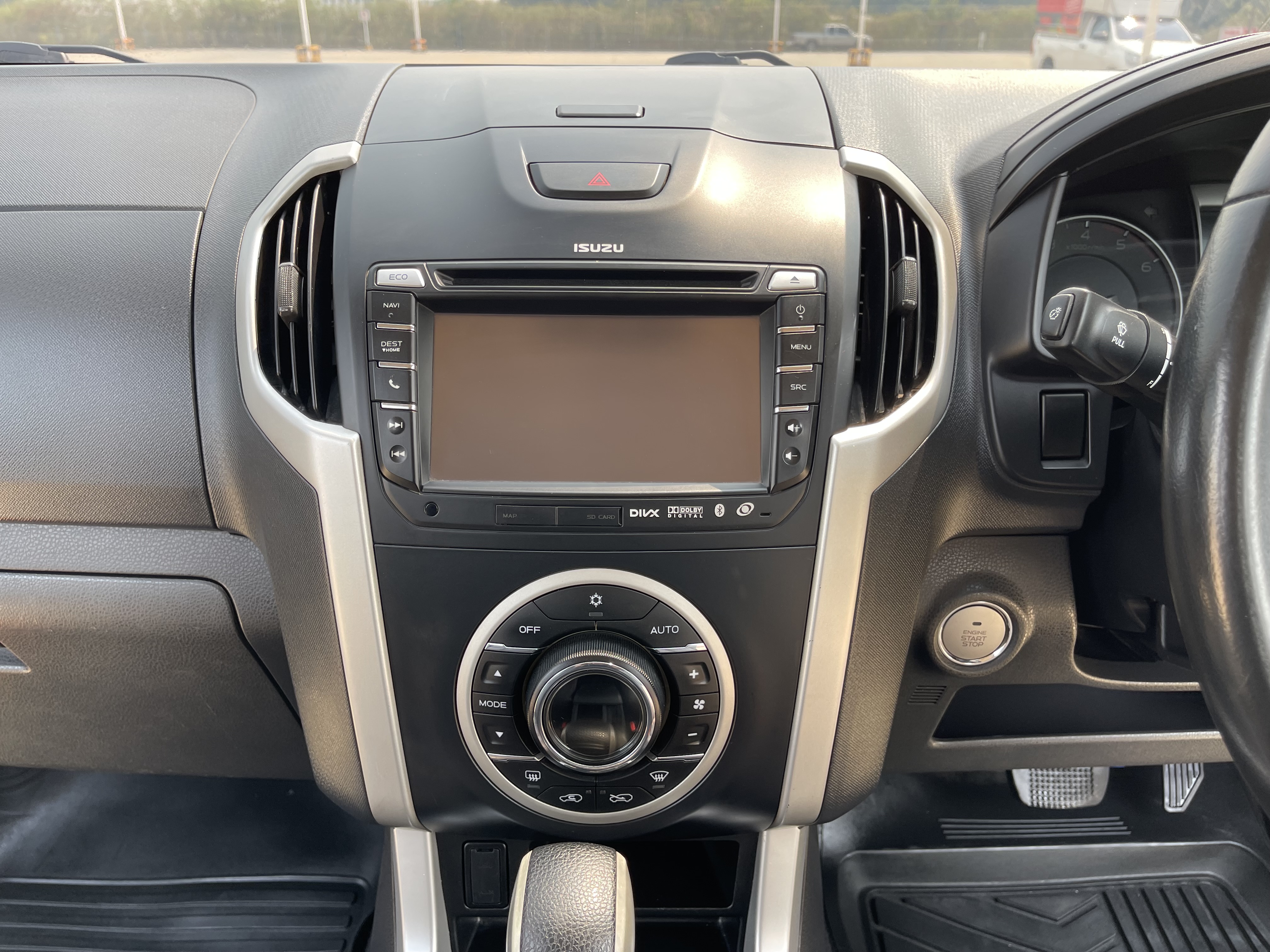 Isuzu Dmax All New 4ประตู Hilander 3.0 Vgs Z Prestige Navi Push Start At 2015 ดำ