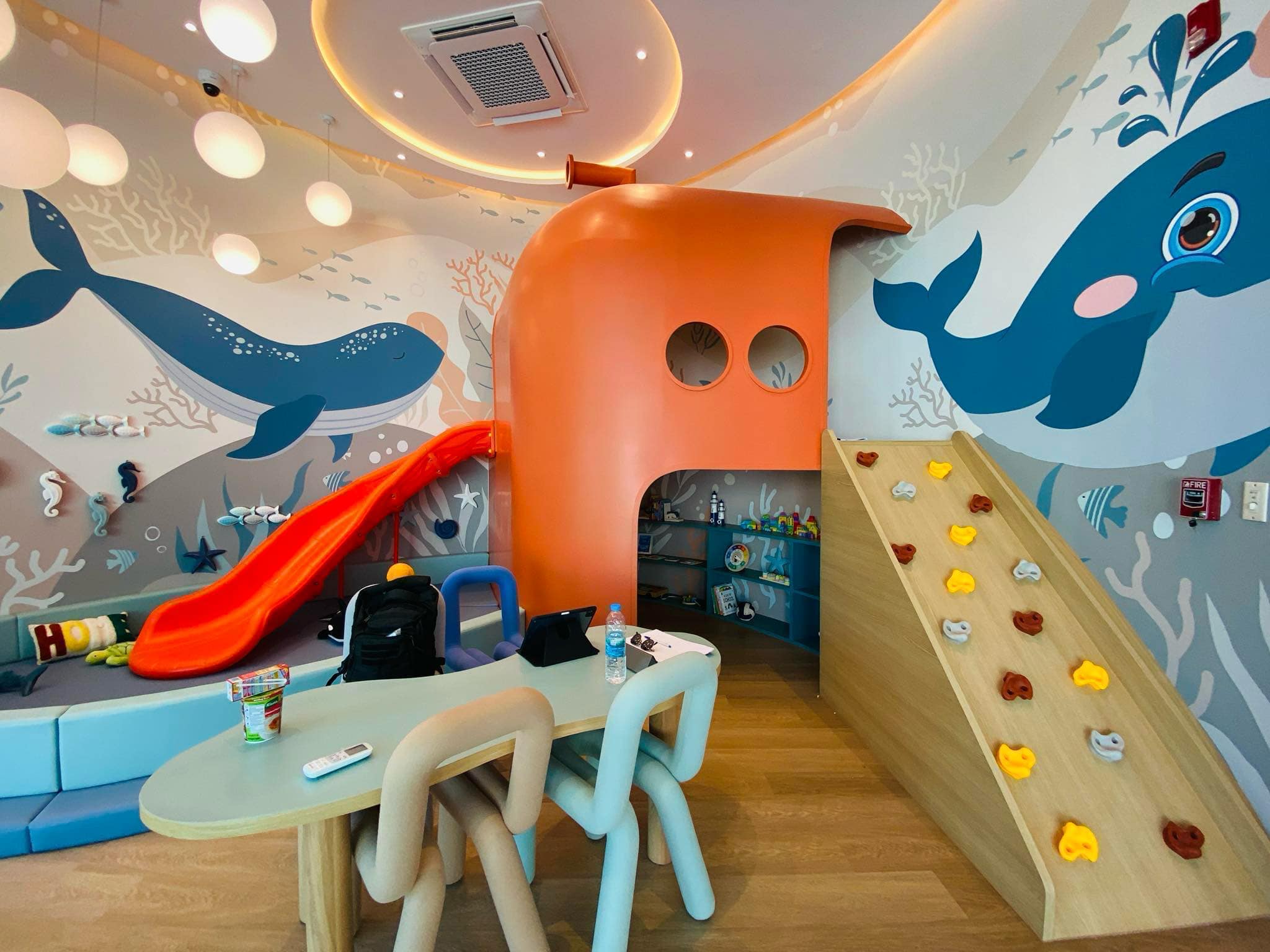 For Rent : Kohkaew, 2-Story detached house, 4 Bedrooms 3 Bathrooms