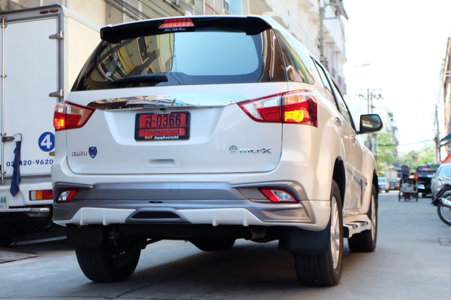 Isuzu MU-X 2017 Amotriz Bodykits