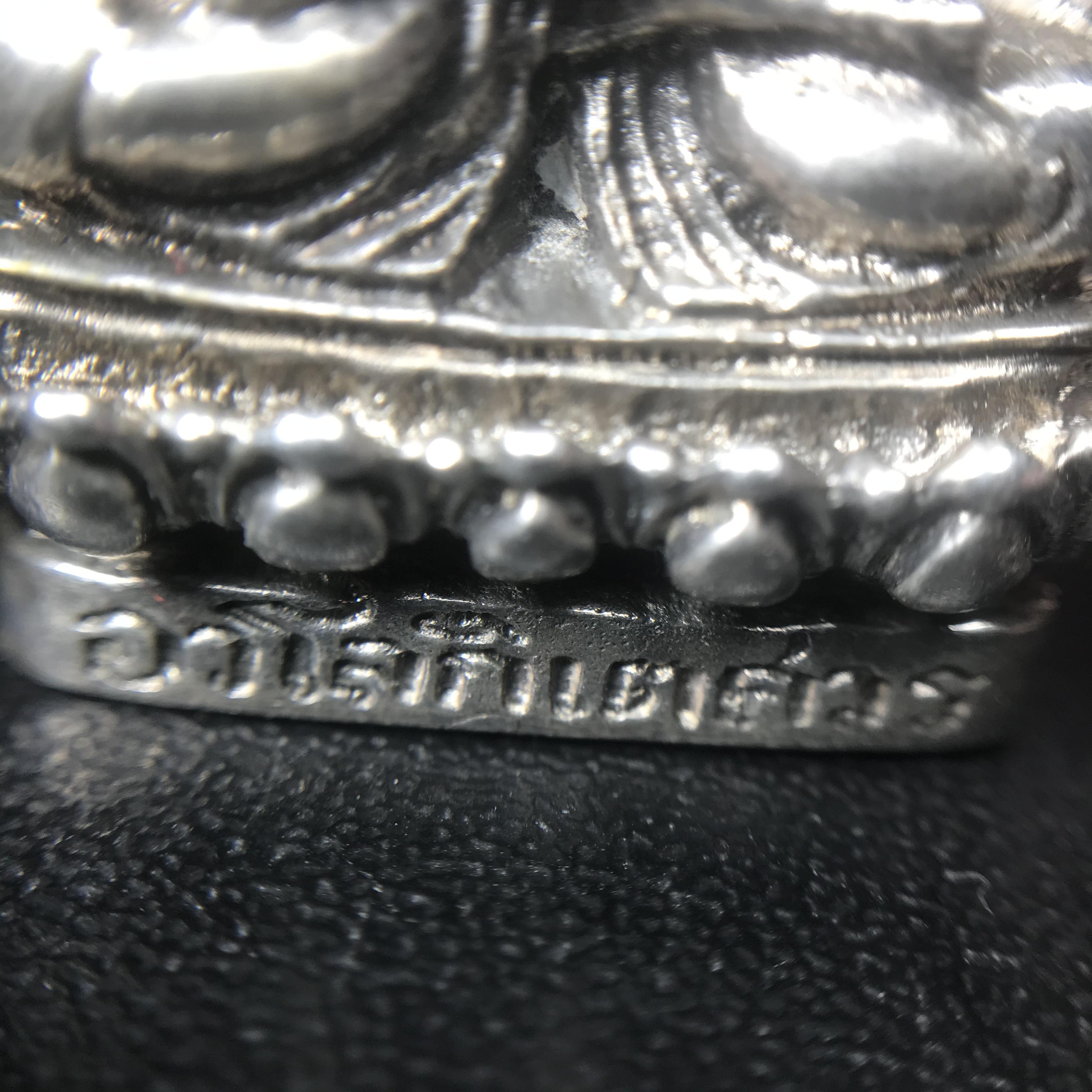 พระอวโลกิเตศวร (เจ้าแม่กวนอิม) วัดบวรนิเวศวิหาร ปี 2538 เนื้อเงินขัดเงา อุดผงจิตรลดา เกศาสมเด็จพระสังฆราช วัดบวรนิเวศวิหาร(พบเจอน้อยหายาก)