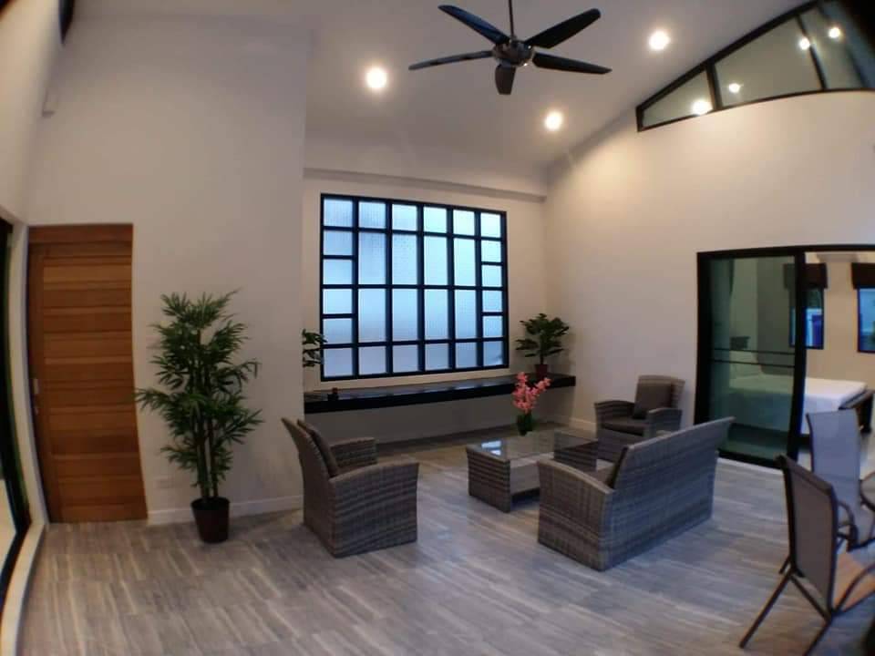 For Rent : Rawai, Private Pool Villa Soi Huai Nam Tho, 3 bedrooms 3 bathrooms