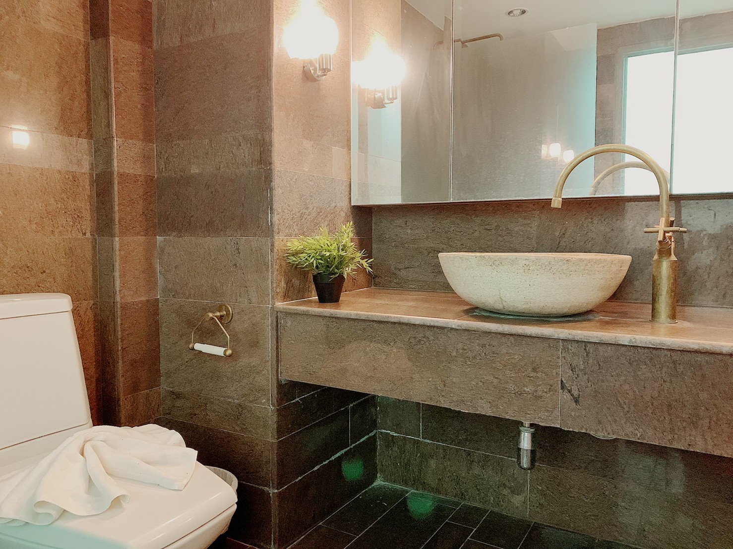 For Rent : Kathu,The Green Golf 1 Bedroom 1 Bathroom, 1st Floor, Garden View.