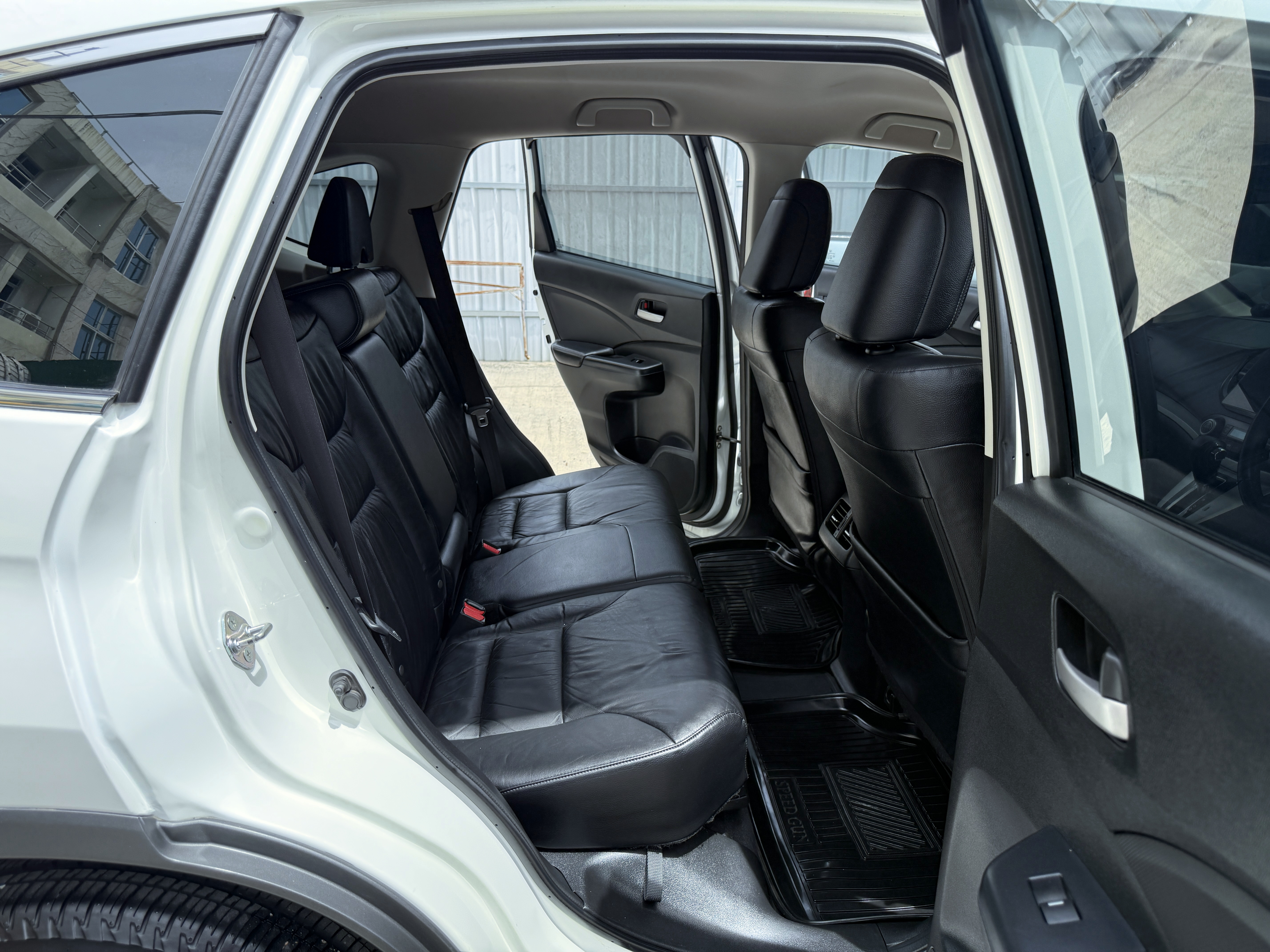 Honda CRV 2.0 E 4WD At 2015 ขาวมุก