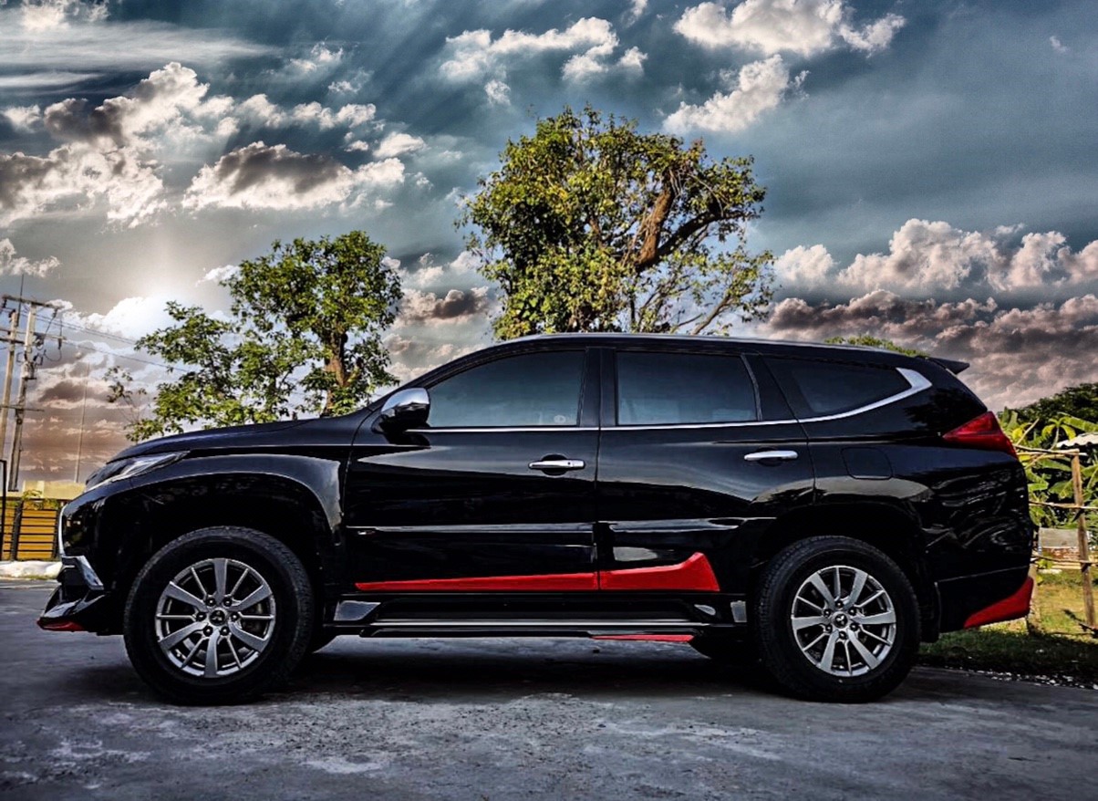 Mitsubishi all new Pajero 2016 45bar bodykits by Amotriz