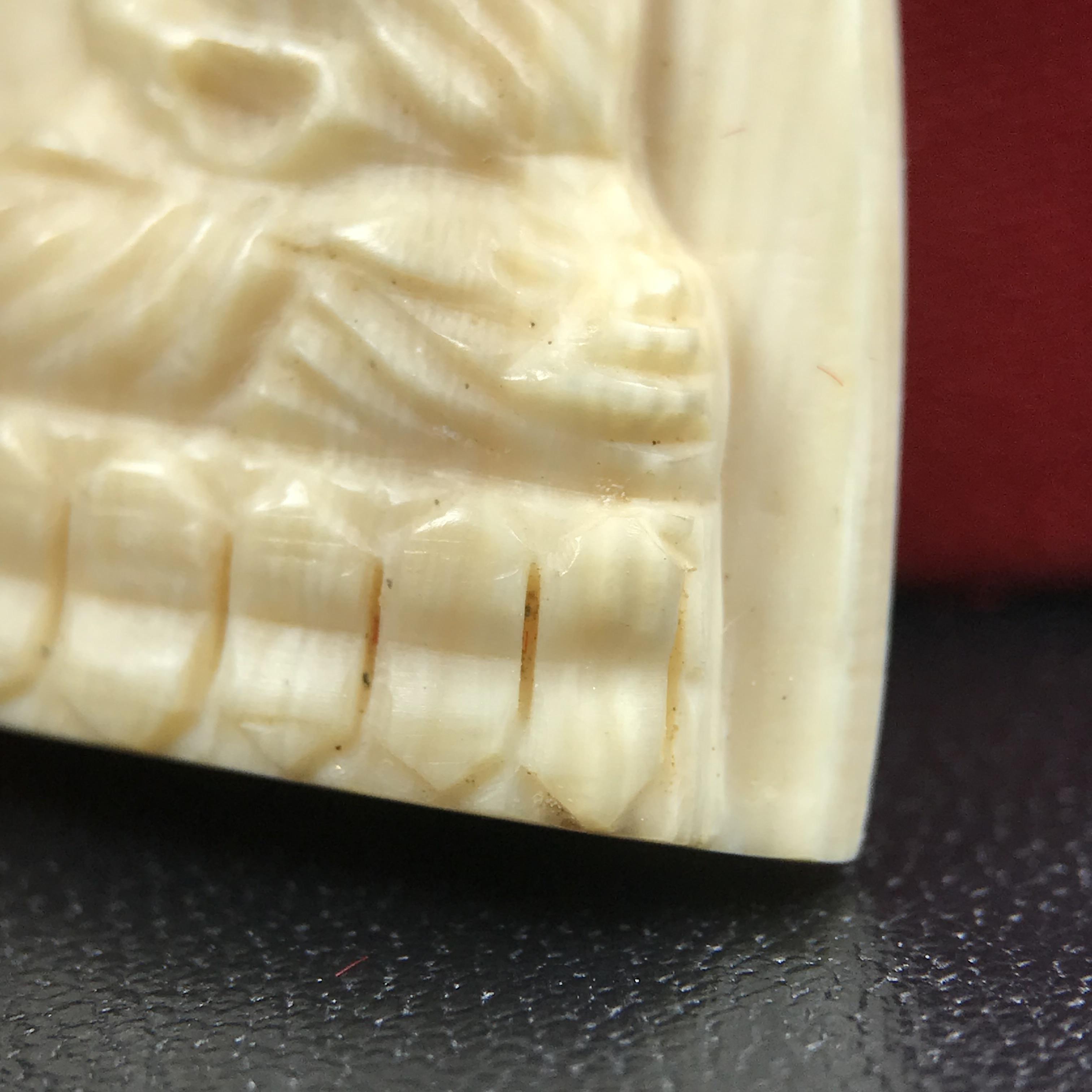 สมเด็จหลวงพ่อทวด รุ่นคชสารหมื่นปี (ศิลปาชีพ) วัดช้างให้ ปี 2541โดยมีท่าน อ.นอง วัดทรายขาว เป็นเจ้าพิธี และมีเกจิร่วมปลุกเสก 108 รูป บรรจุผงว่านเก่าและดินกากยายักษ์(พิมพ์ใหญ่เตารีด)พร้อมกล่องบรรจุครบ นิยมหายาก***องค์นี้ผิวสวยงานแกะพุทธศิลป์สวยงดงาม***