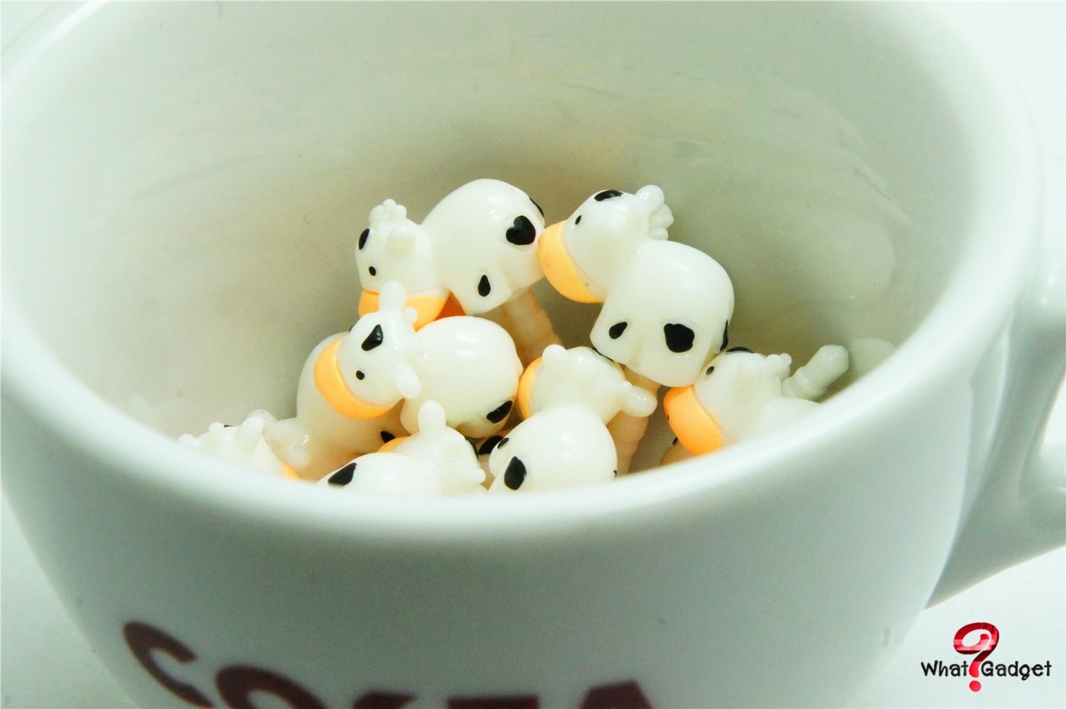 จุกกันฝุ่น โคนมสีขาว