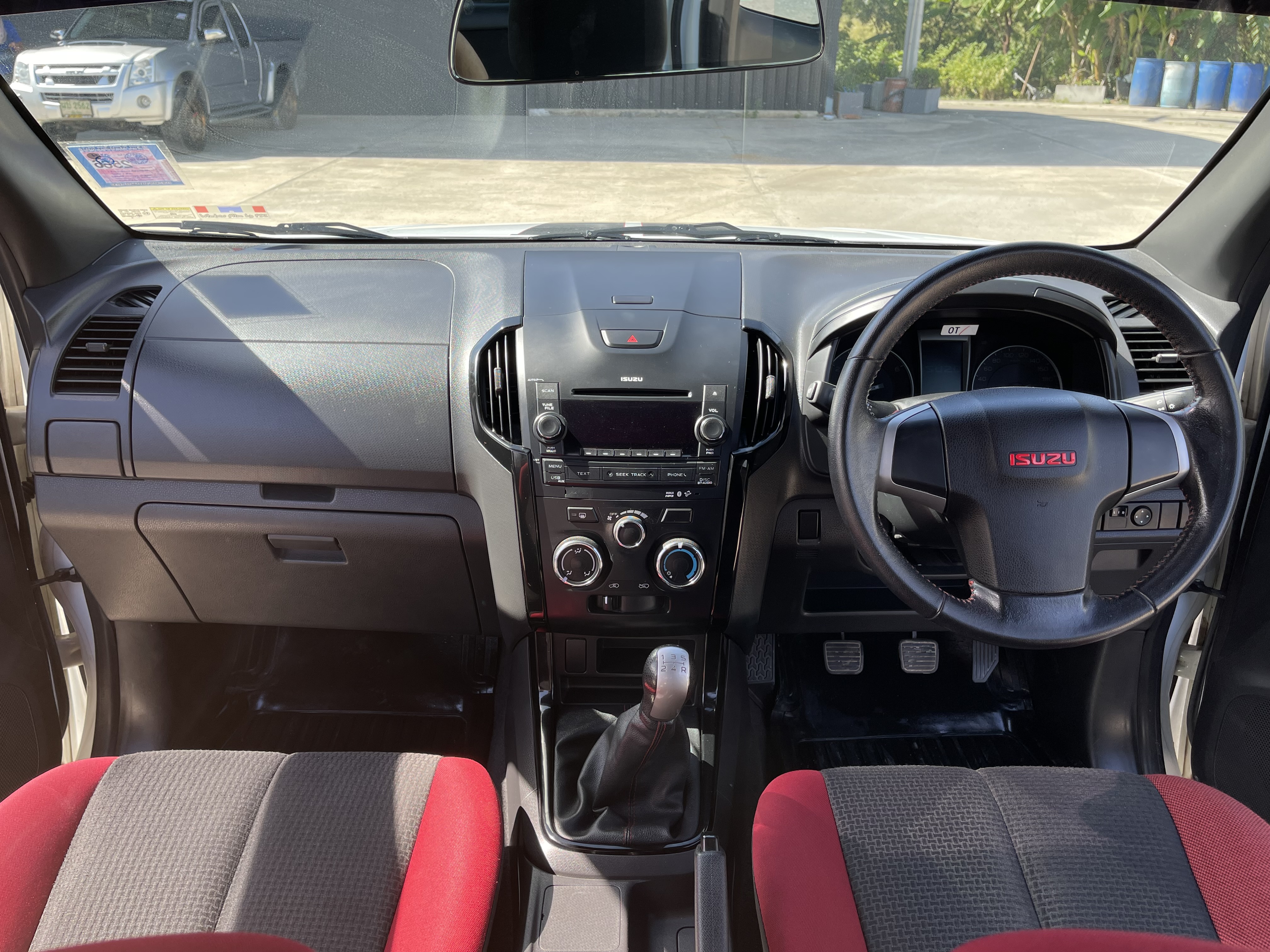 Isuzu Dmax All New Cab 2.5 Vgs Z X-Series 2014 ขาวมุก