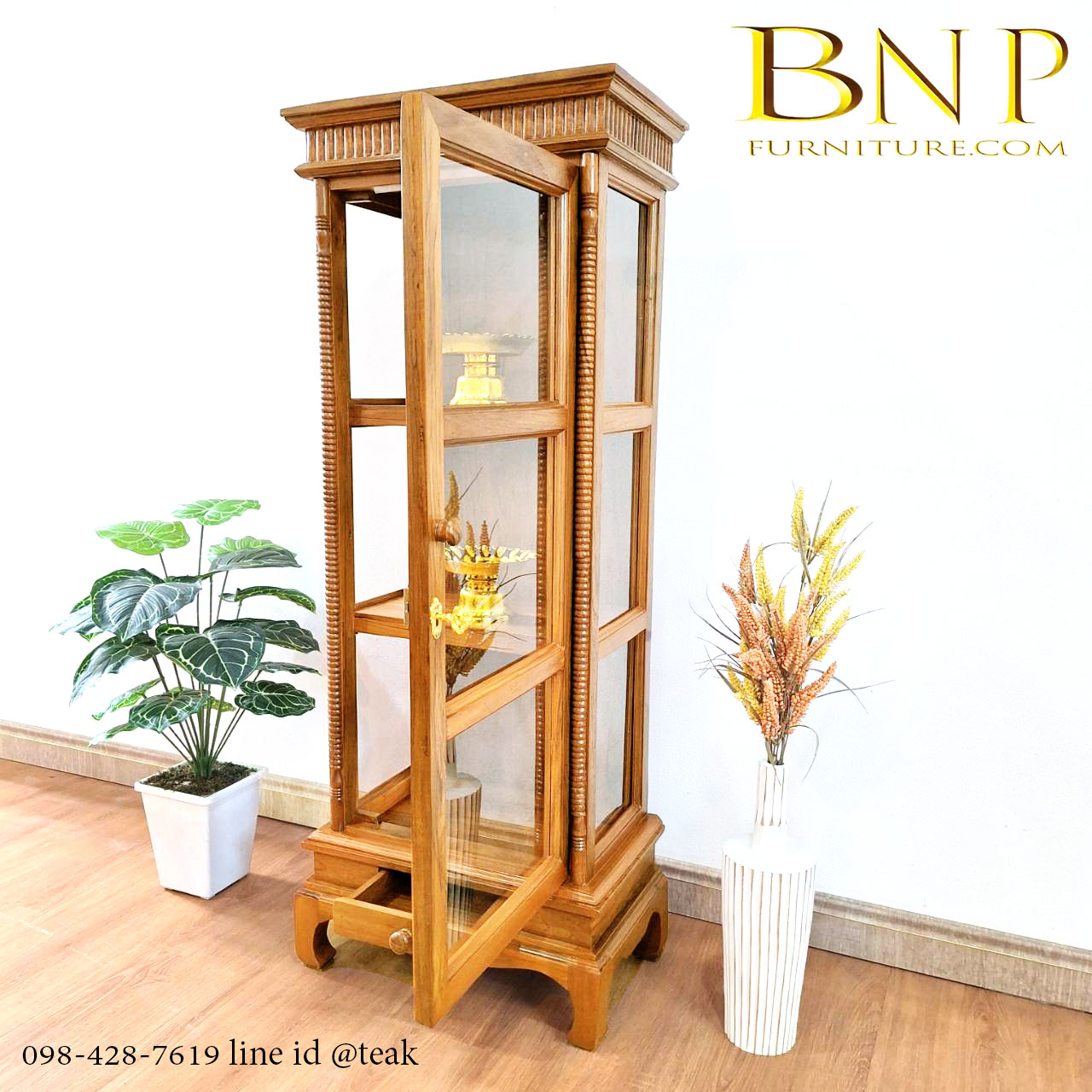 ตู้โชว์ รุ่ม ปทุมมา