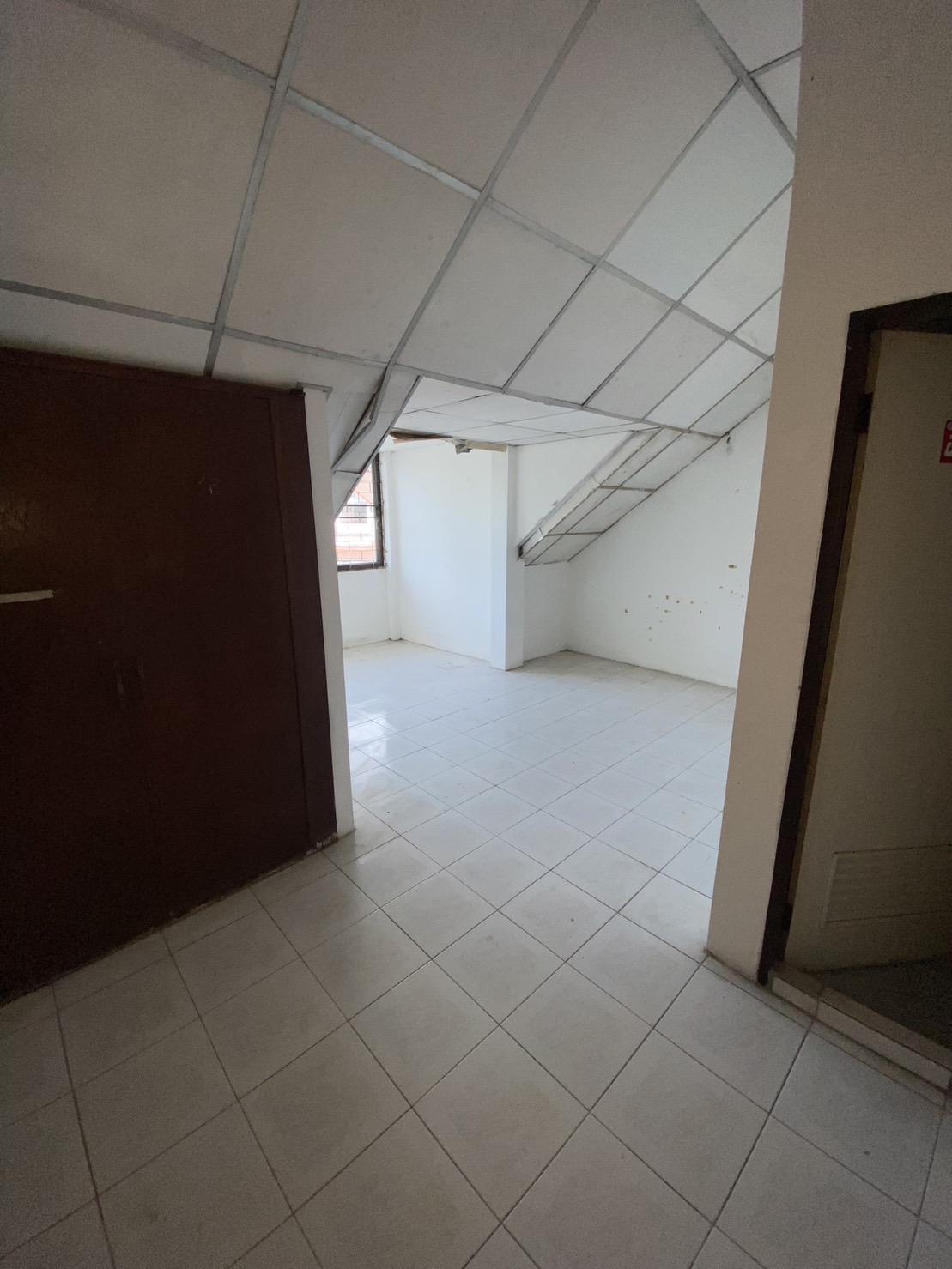 For Sales : Phuket Town, 4-story commercial building, 4 Rooms 4 Bathrooms