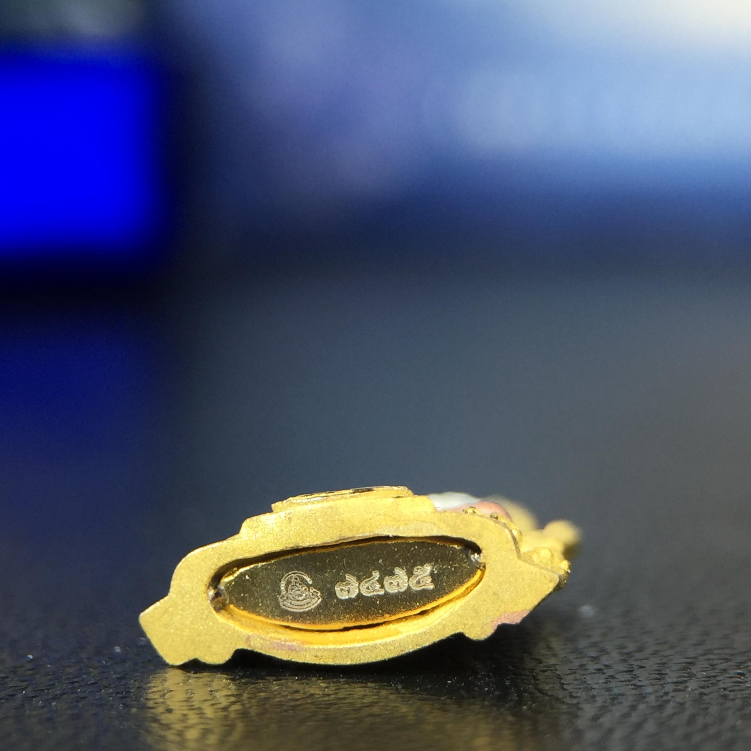 พระพุทธชินราช ภปร. โครงการ เพราะแผ่นดินนี้คือแผ่นดินเกิด เนื้อเงินชุบสามกษัตริย์ ปี2551 ขนาดหน้าตัก1/4นิ้ว (สวยงามหายาก)