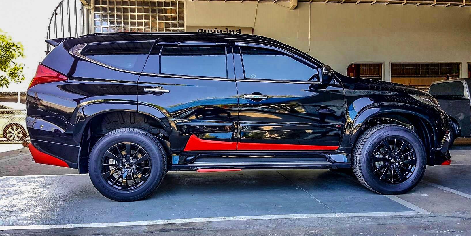 Mitsubishi all new Pajero 2016 45bar bodykits by Amotriz